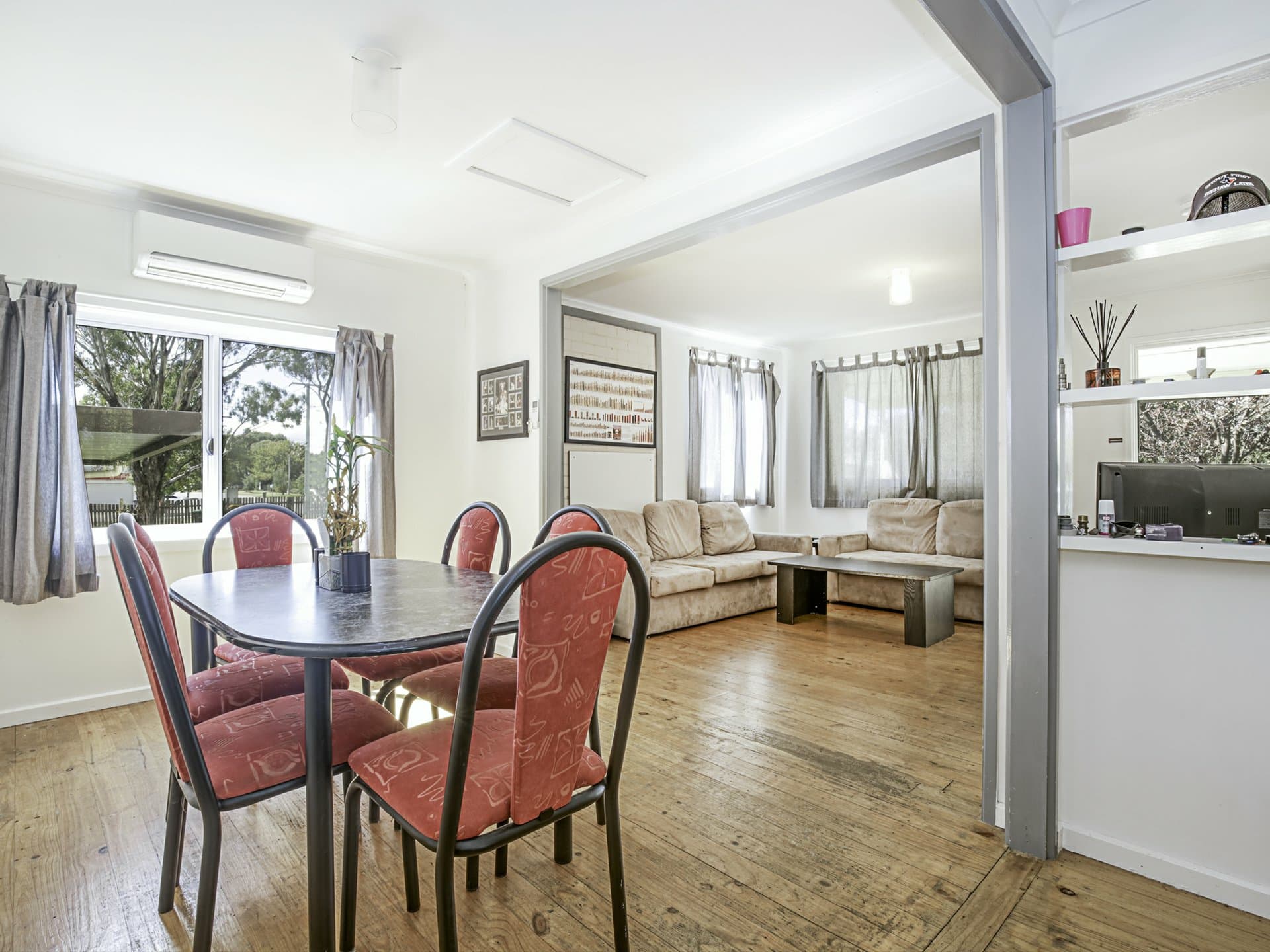 49 Butmaroo Street, Bungendore, Bungendore - Thumbnail 2
