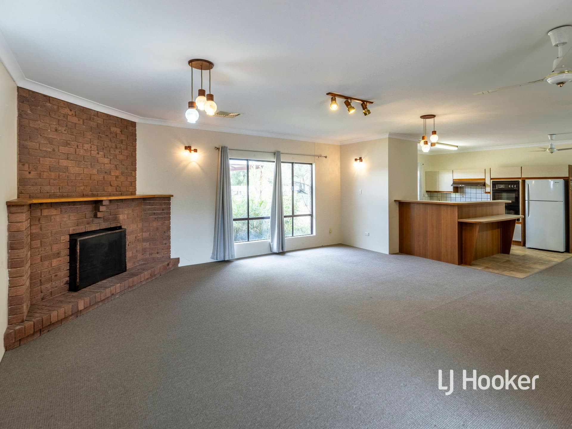 13 Renner Street, East Side, East Side - Thumbnail 8