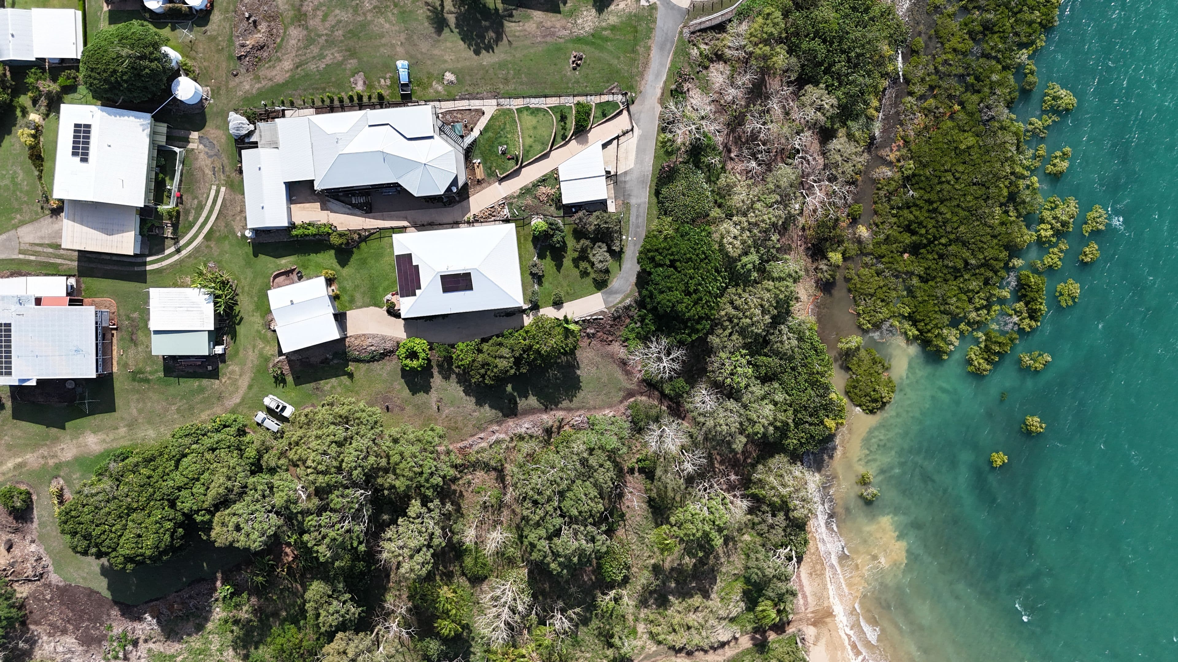 20 Ferries Terrace, Sarina Beach QLD 4737, Sarina Beach - Thumbnail 2