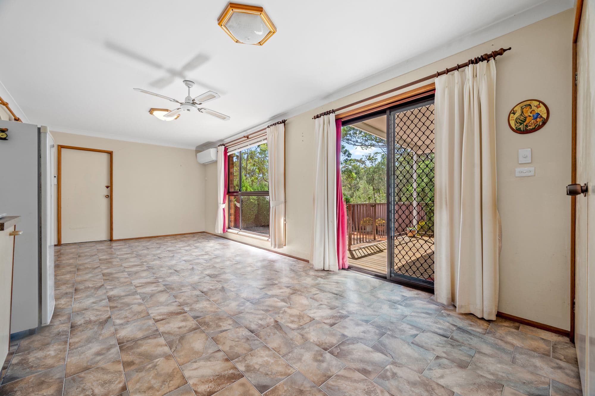 108 Helicia Road, Macquarie Fields NSW 2564, Macquarie Fields - Thumbnail 6