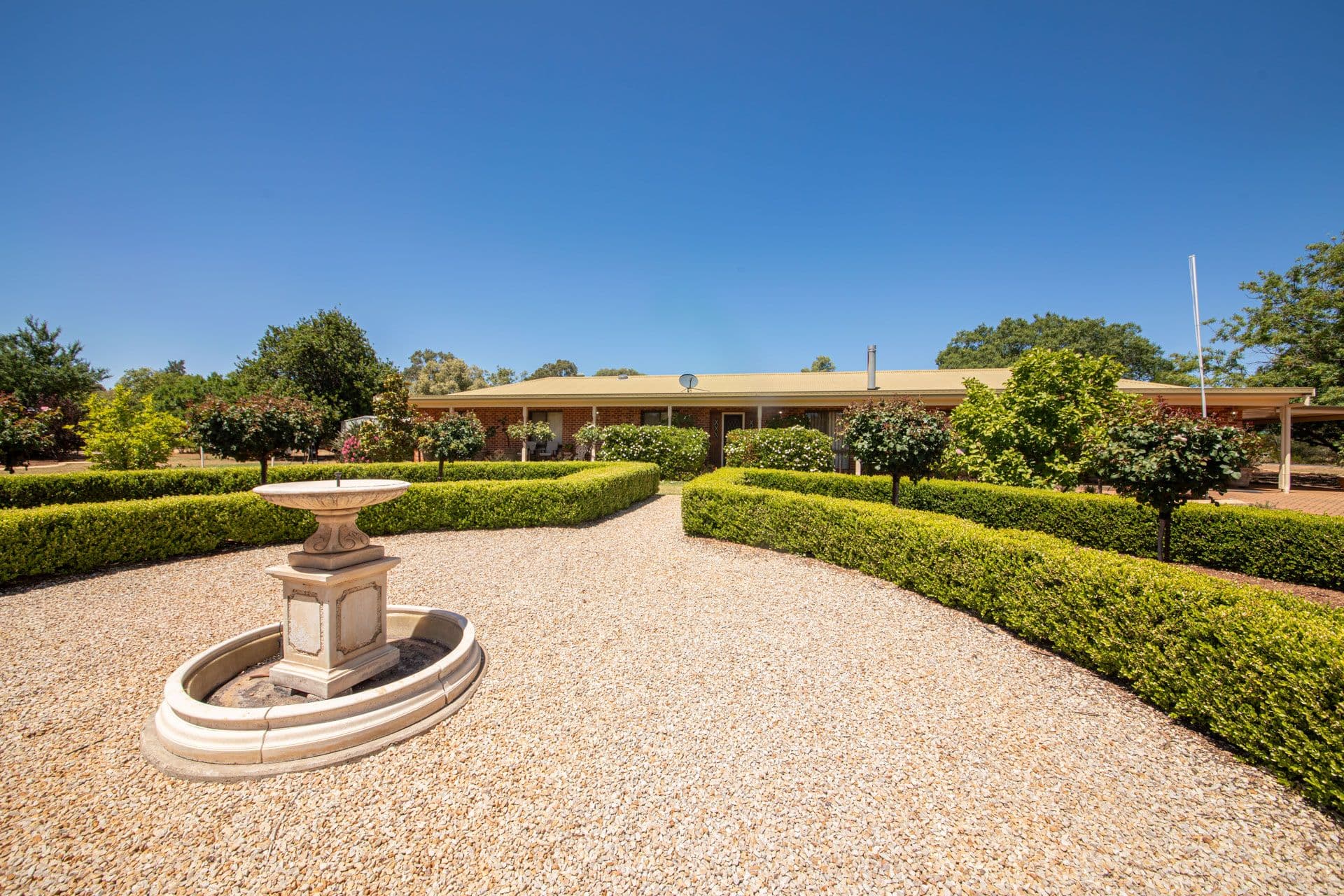 19 Colony Crescent, Dubbo NSW 2830, Dubbo - Thumbnail 2