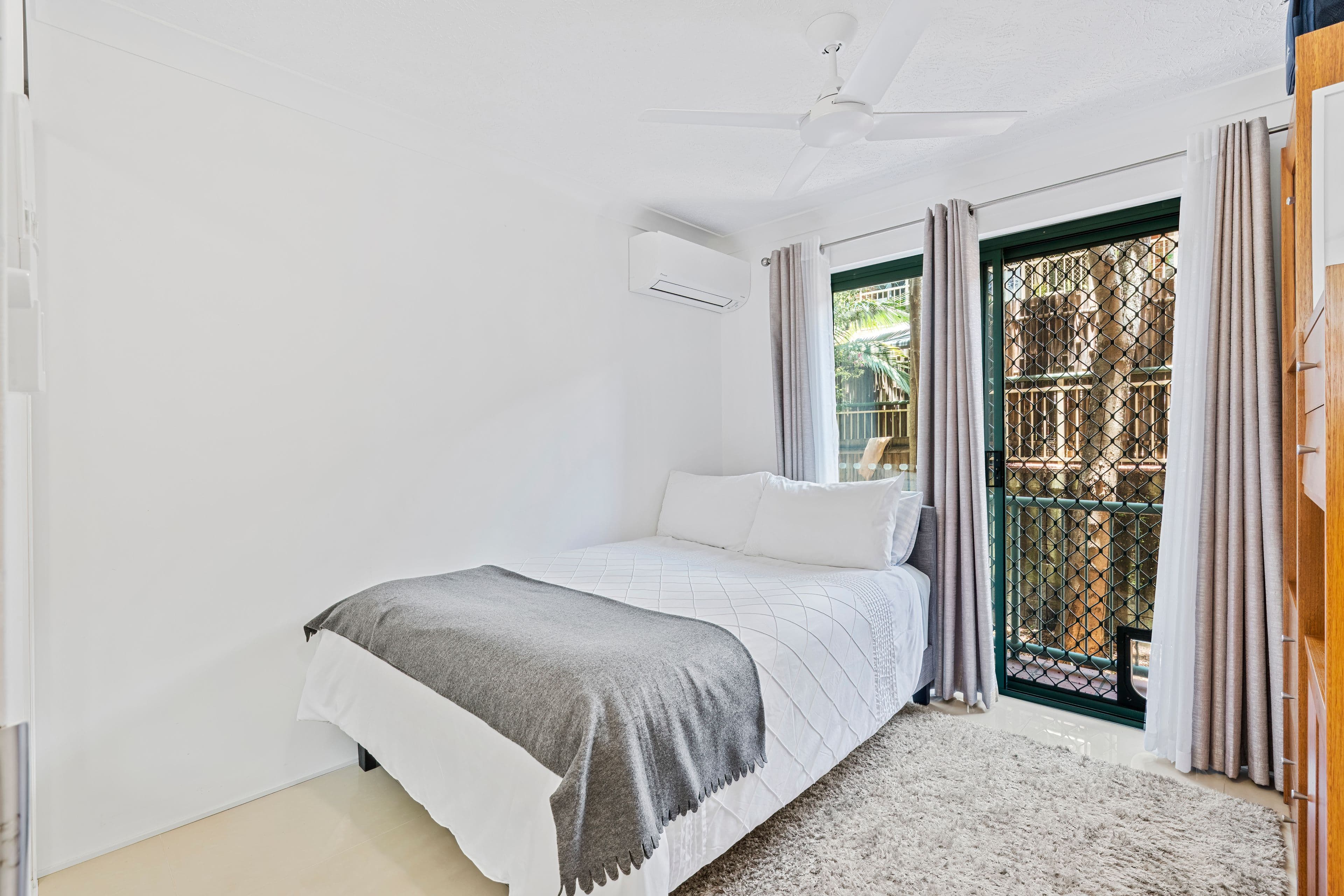 45 Pohlman Street, Southport QLD 4215, Southport - Thumbnail 6