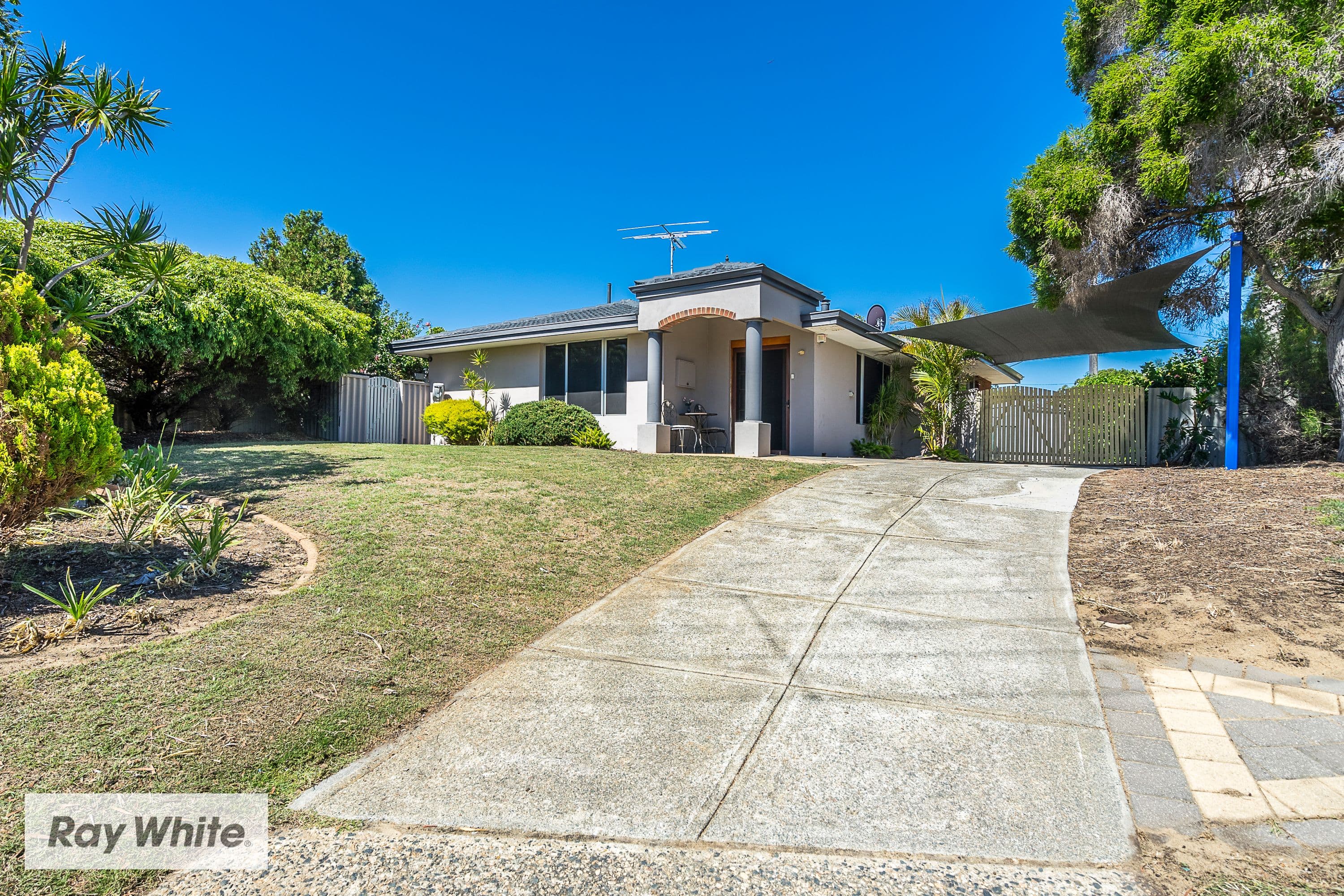 8 Gummow Way, Girrawheen WA 6064, Girrawheen - Thumbnail 2