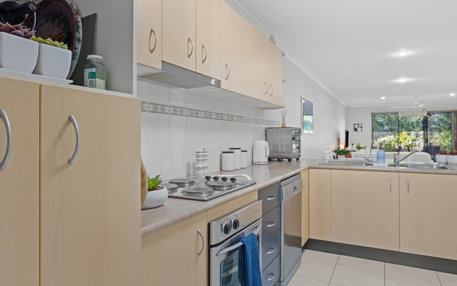 44 Bushgum Crescent, Upper Coomera - Thumbnail 4
