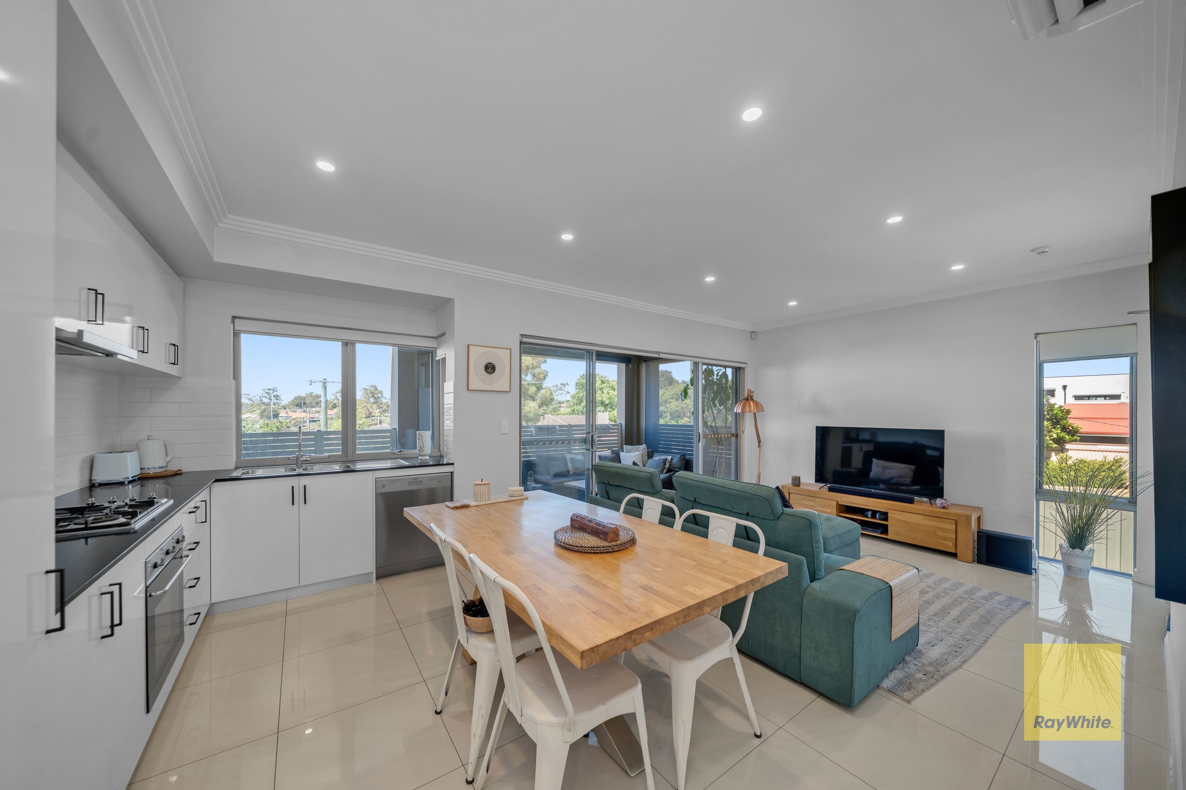 10 Peppering Way, Westminster WA 6061, Westminster - Thumbnail 4