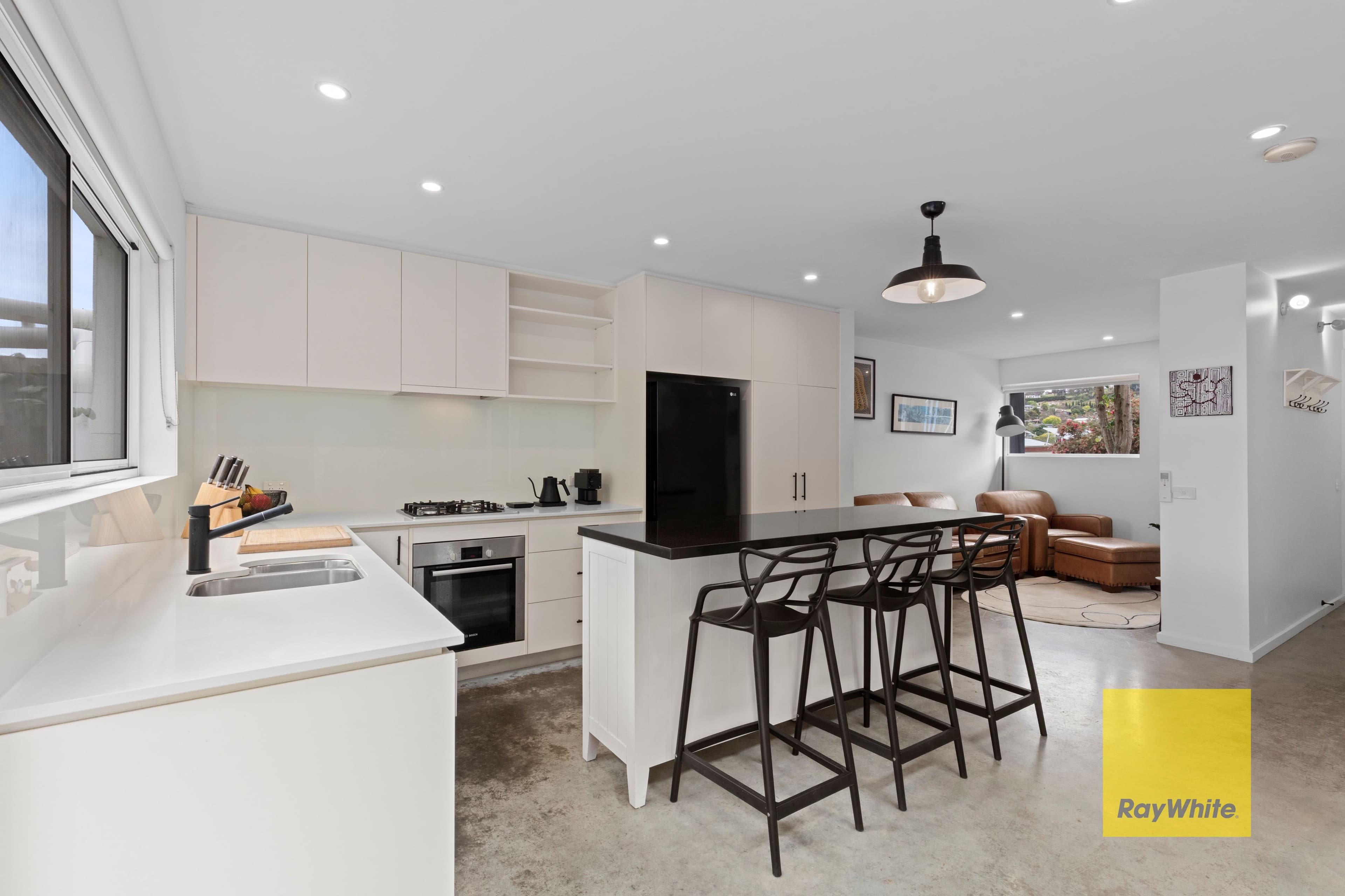 5 Dundee Place, Newtown VIC 3220, Newtown - Thumbnail 3