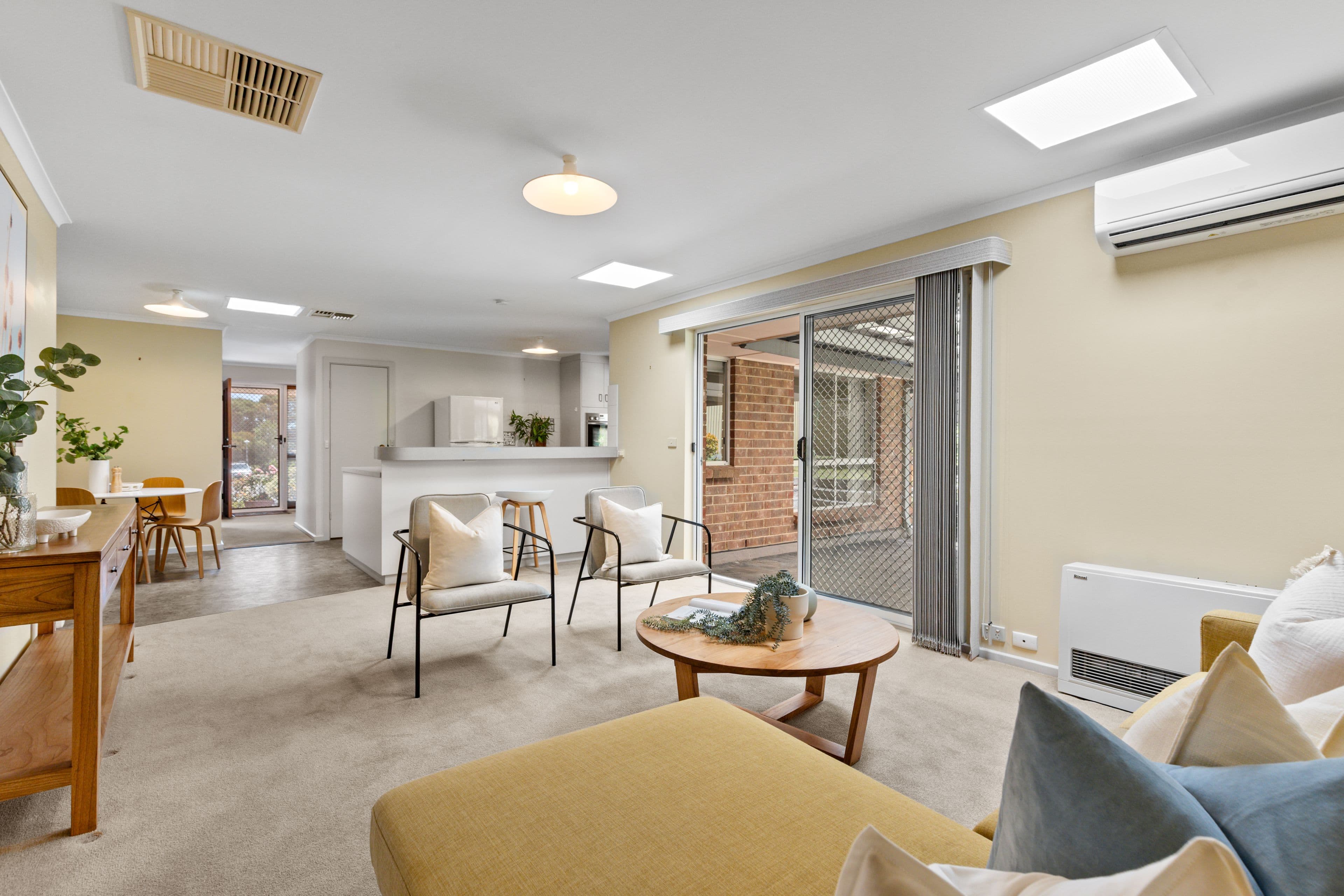 16 Hayford Crescent, Morphett Vale SA 5162, Morphett Vale - Thumbnail 3