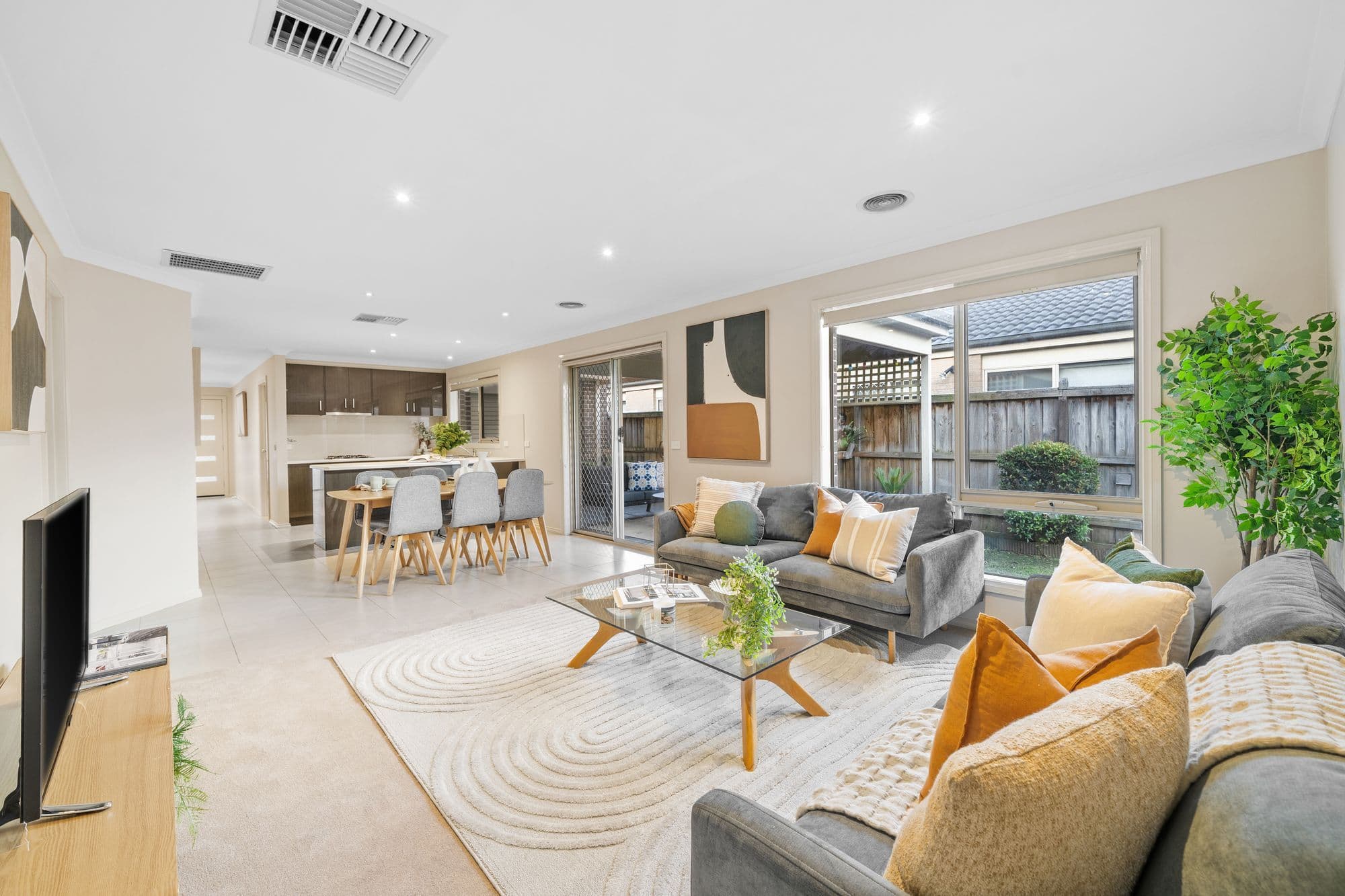 68 Frankland Street, Clyde North VIC 3978, Clyde North - Thumbnail 2