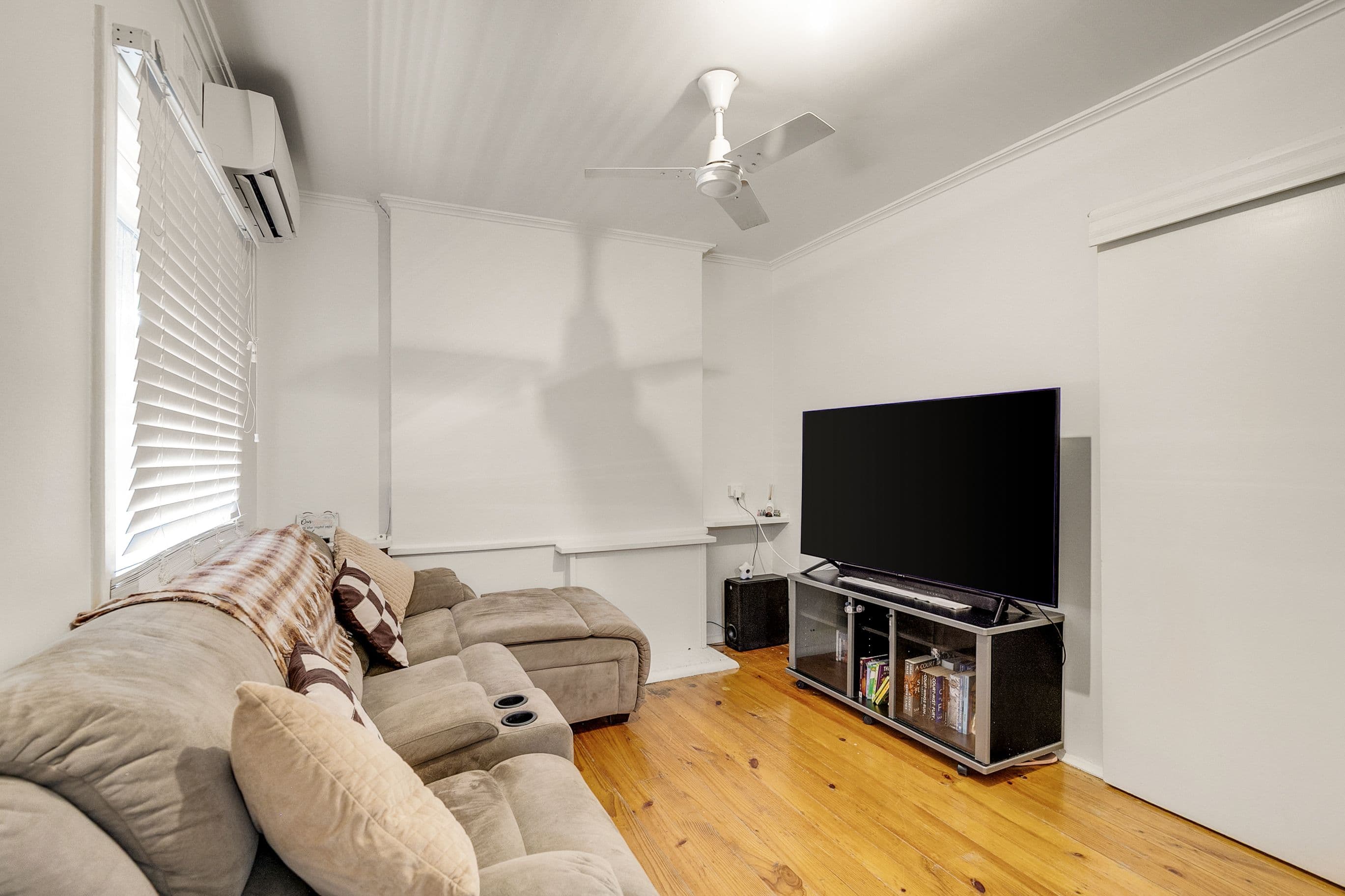 21 & 23 Acacia Crescent, Renmark SA 5341, Renmark - Thumbnail 4