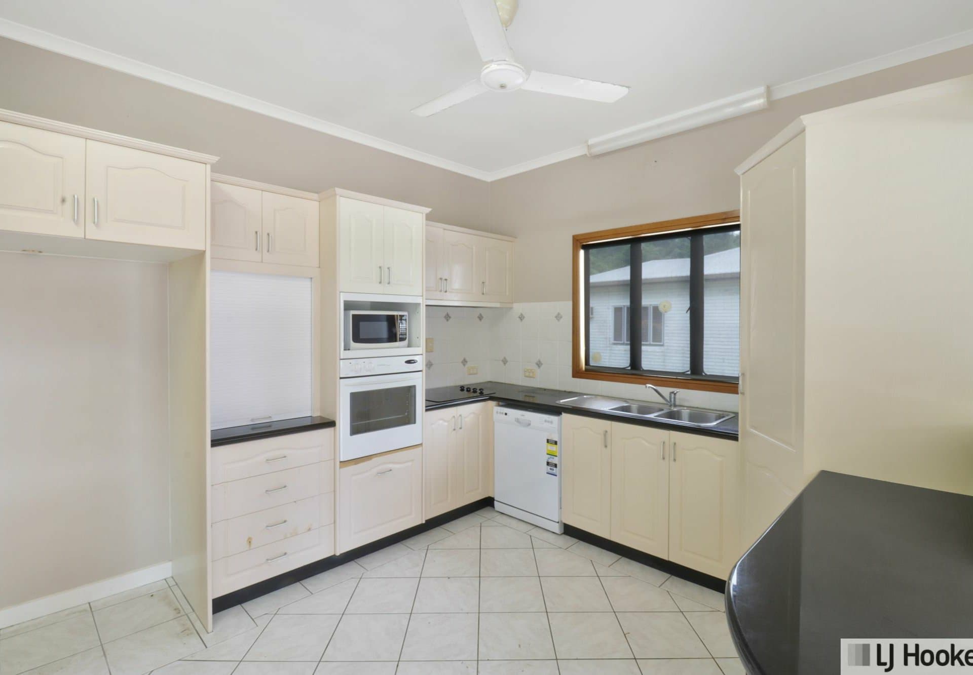 11 Geddes Street, Tully, Tully - Thumbnail 4