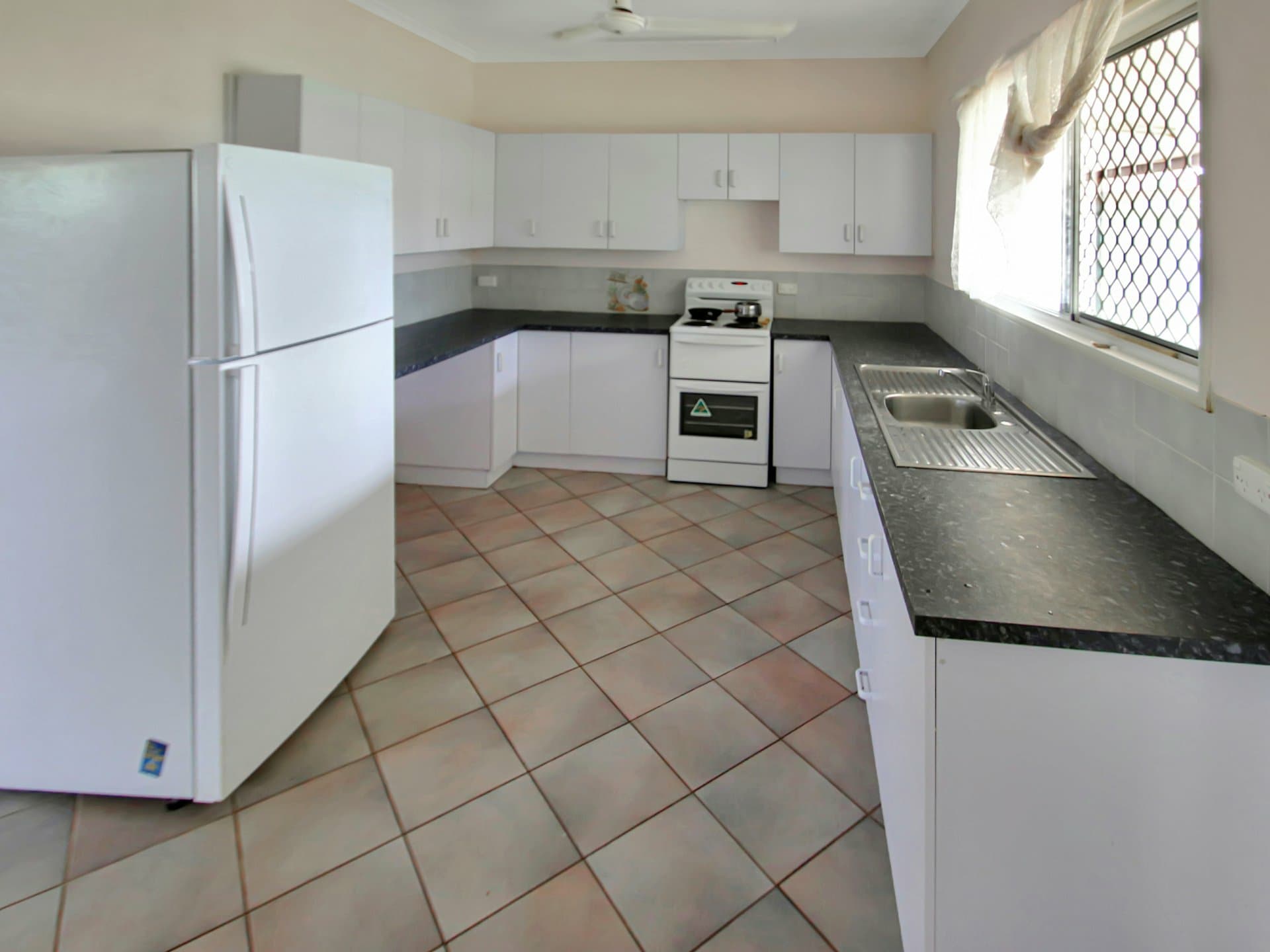 3 Cassia Court, Katherine, Katherine - Thumbnail 4