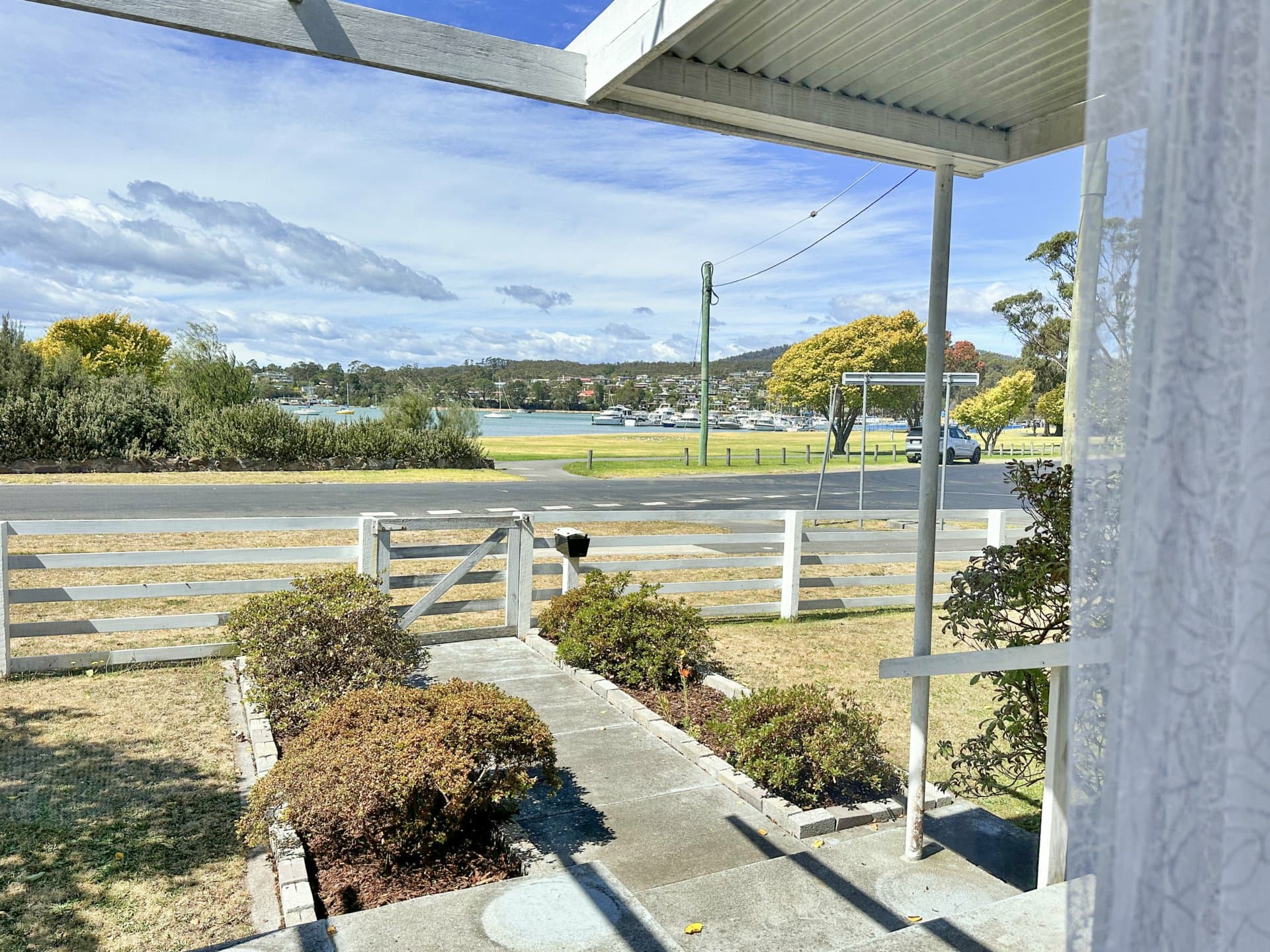 12 Georges Bay Esplanade, St Helens, St Helens - Thumbnail 2