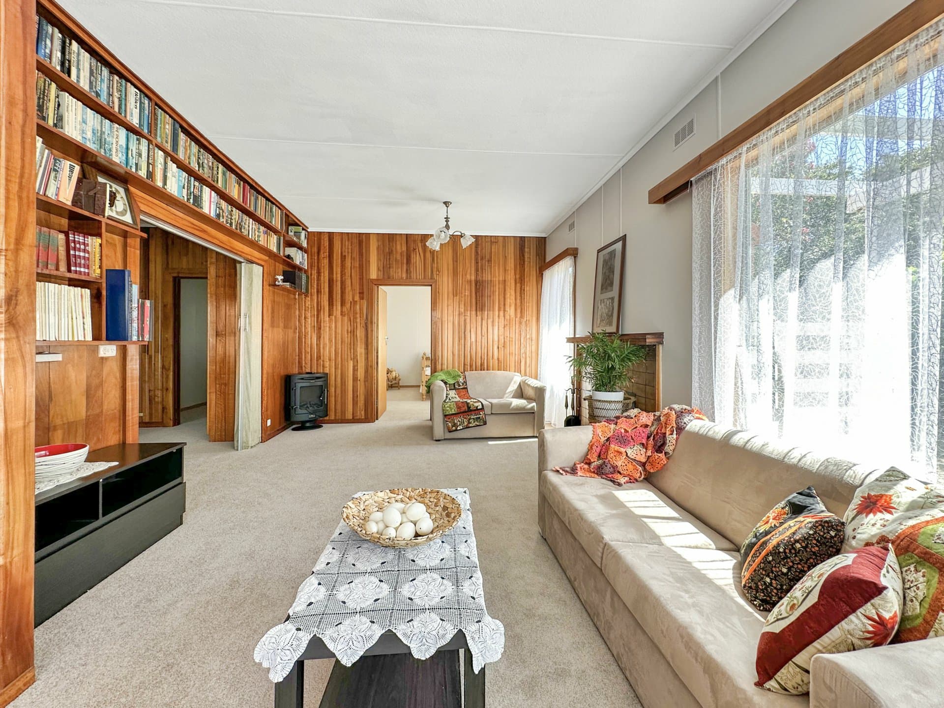 12 Georges Bay Esplanade, St Helens, St Helens - Thumbnail 4