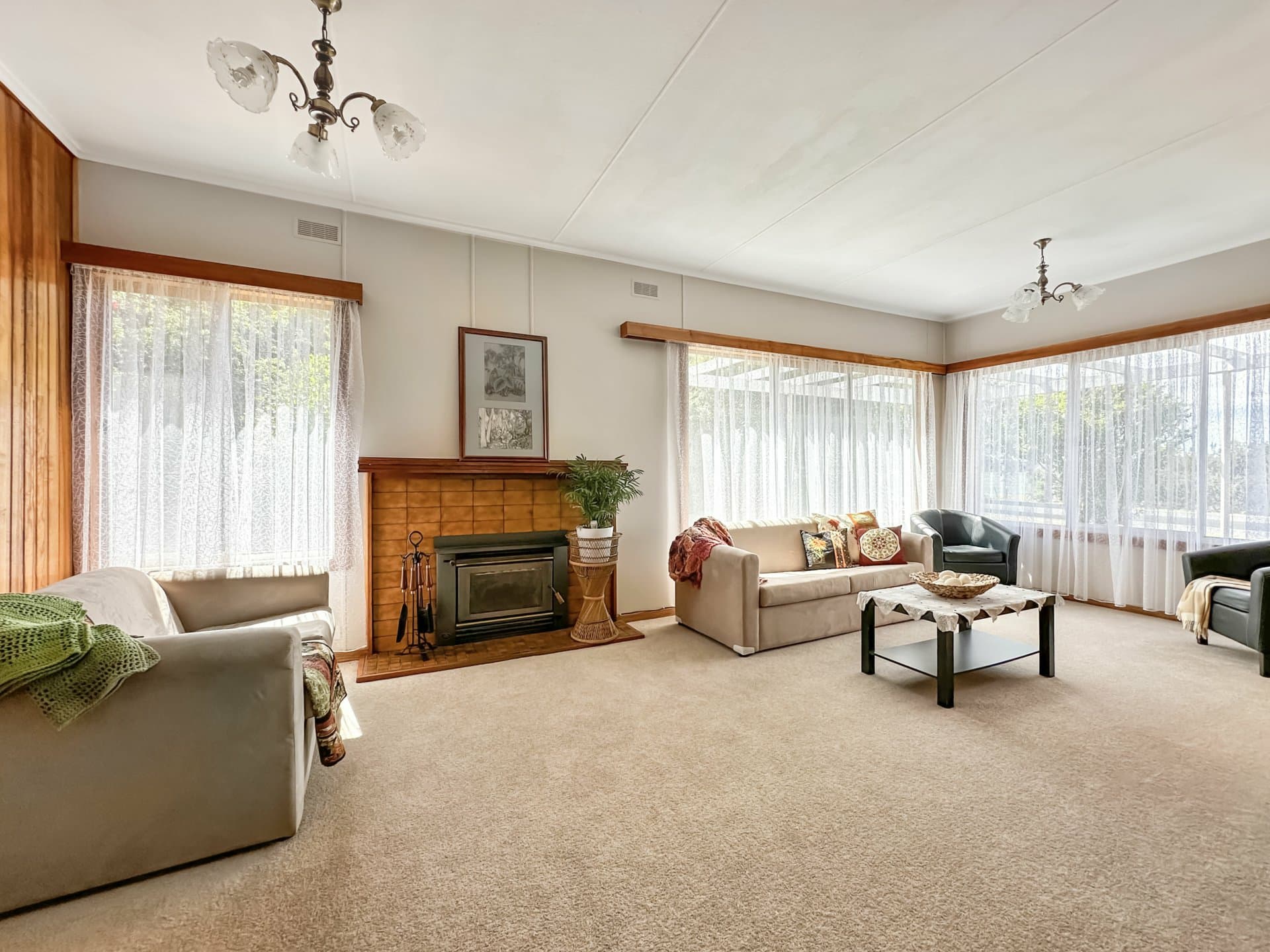 12 Georges Bay Esplanade, St Helens, St Helens - Thumbnail 6