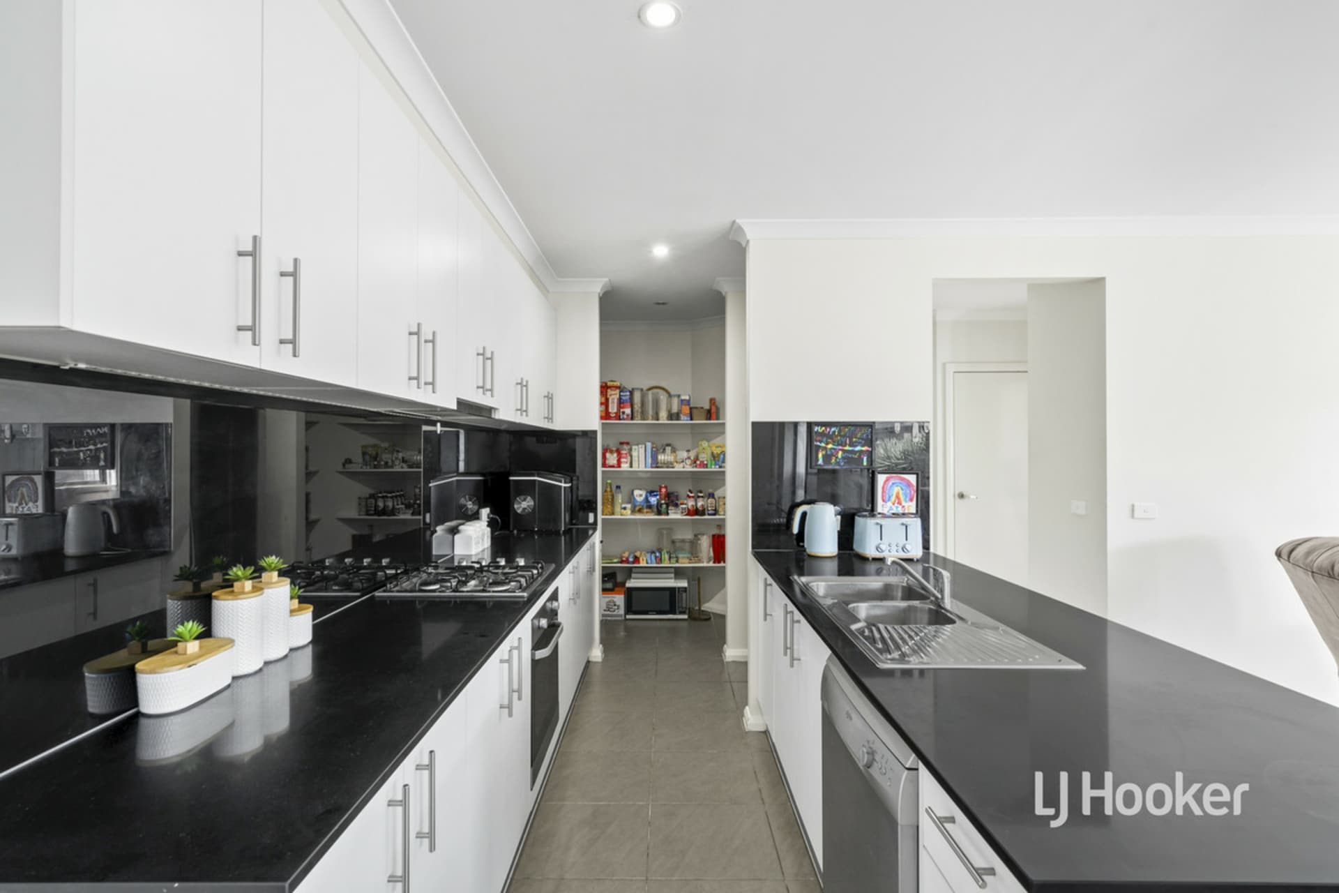 81 Terrene Terrace, Point Cook, Point Cook - Thumbnail 5