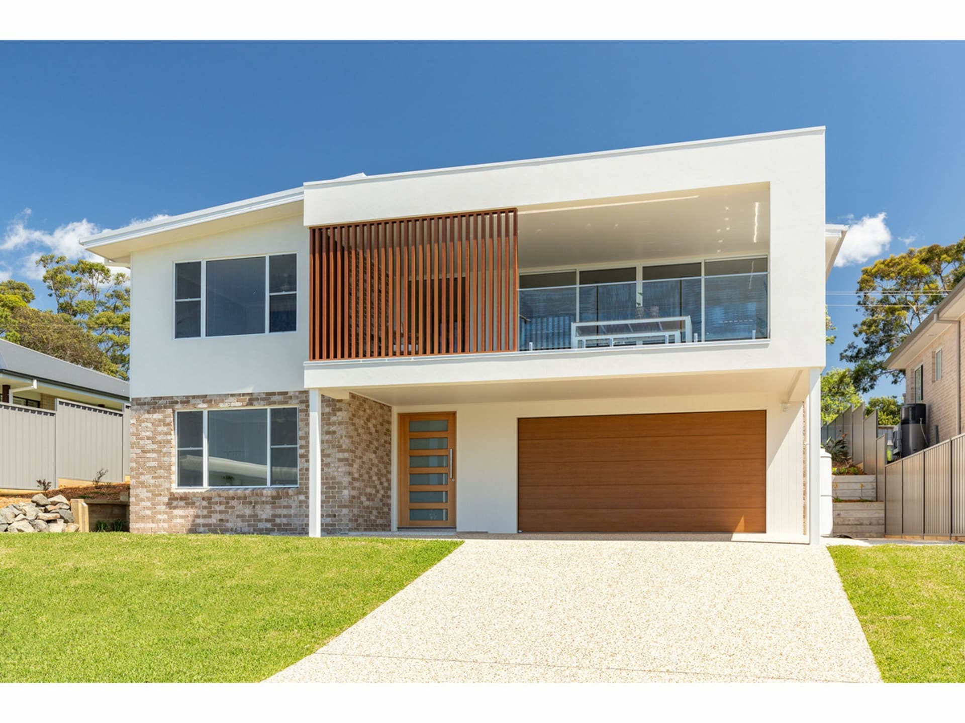 4 Silk Crescent, Diamond Beach, Diamond Beach - Thumbnail 2