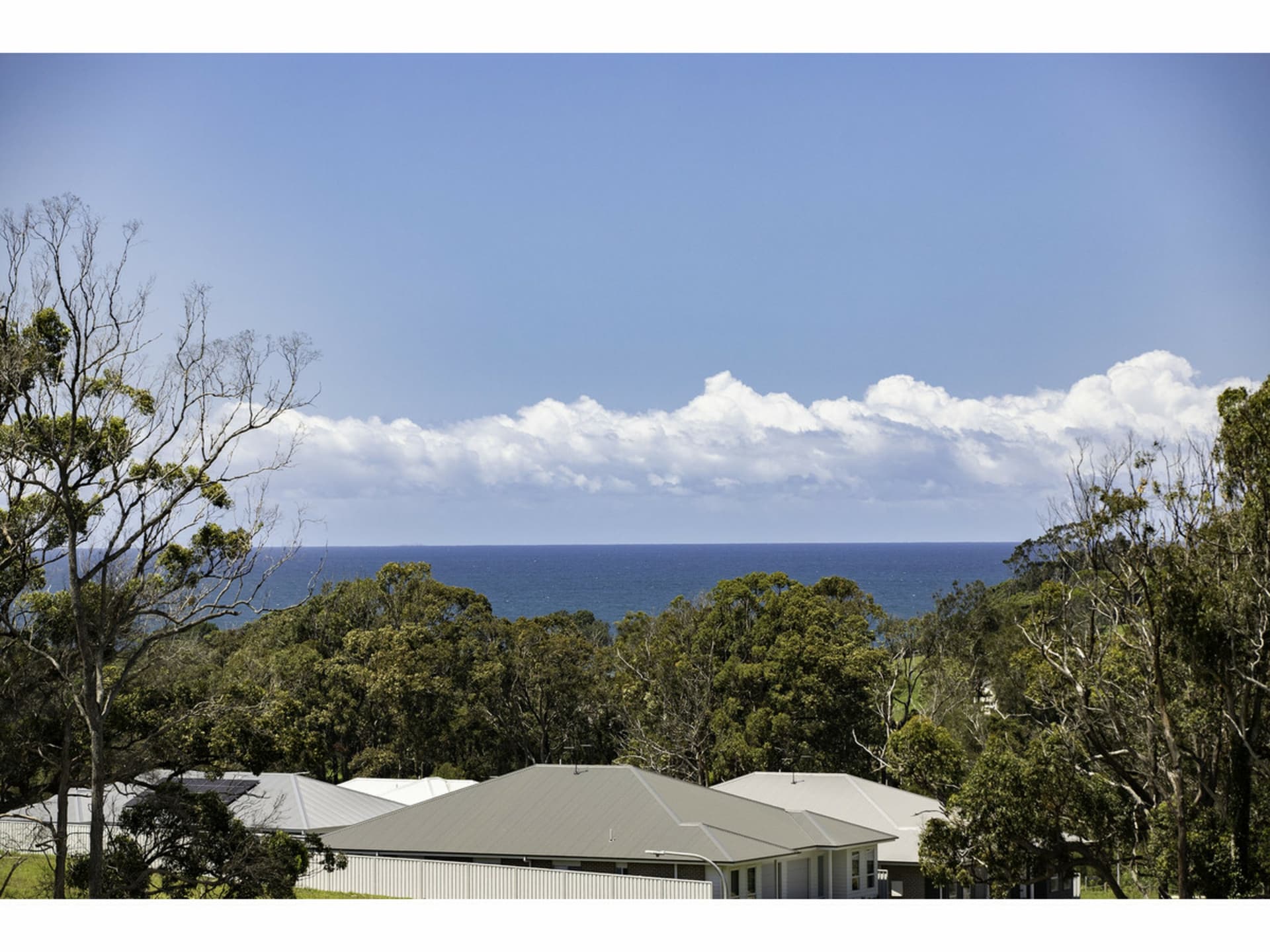 4 Silk Crescent, Diamond Beach, Diamond Beach - Thumbnail 4