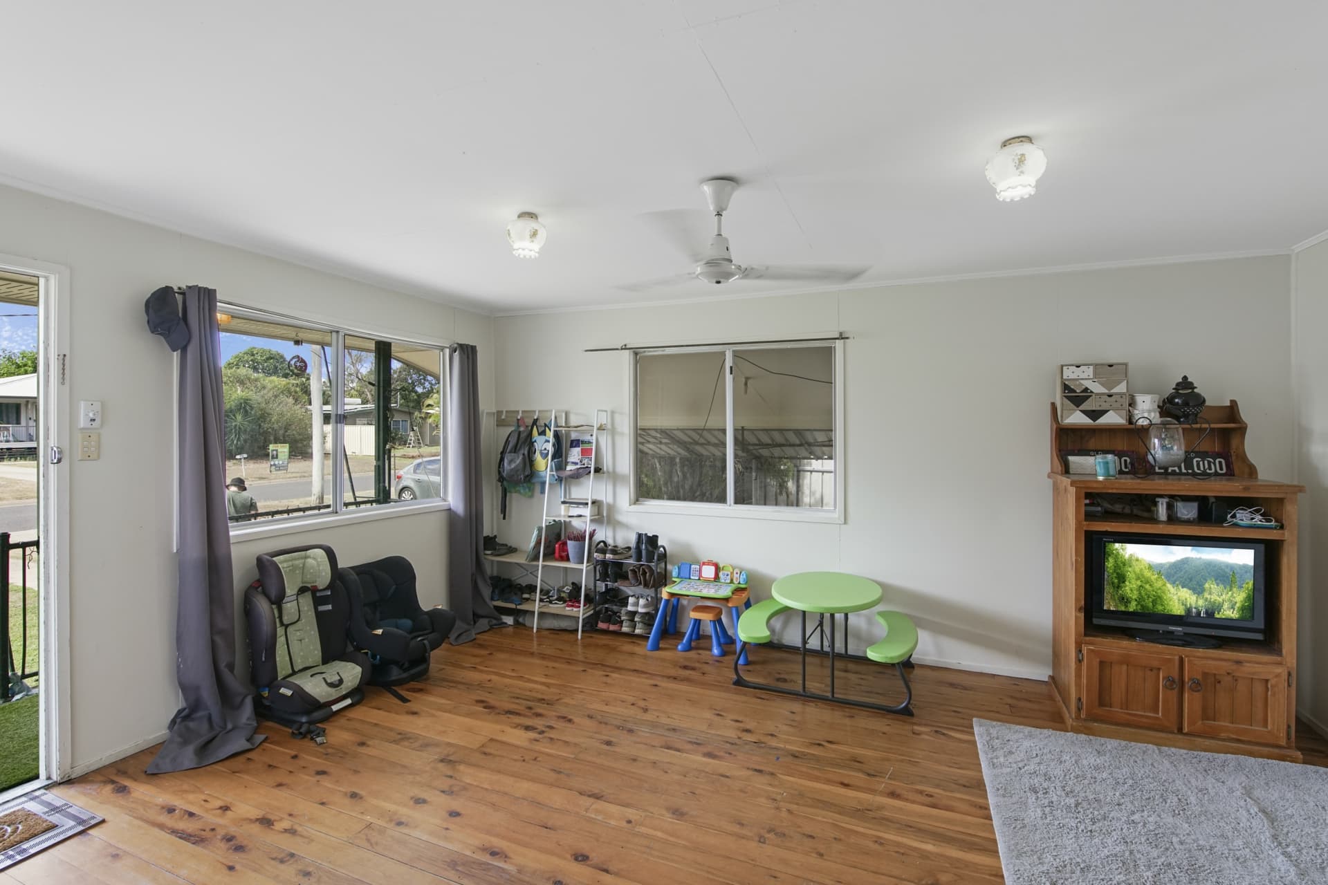 9 Perry Street, Dysart, Dysart - Thumbnail 3