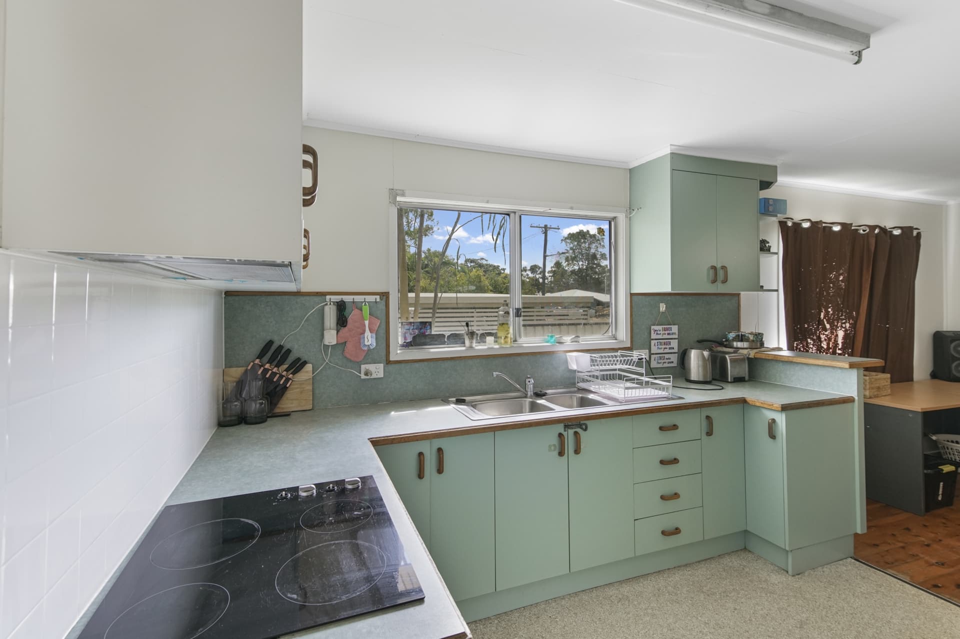 9 Perry Street, Dysart, Dysart - Thumbnail 4