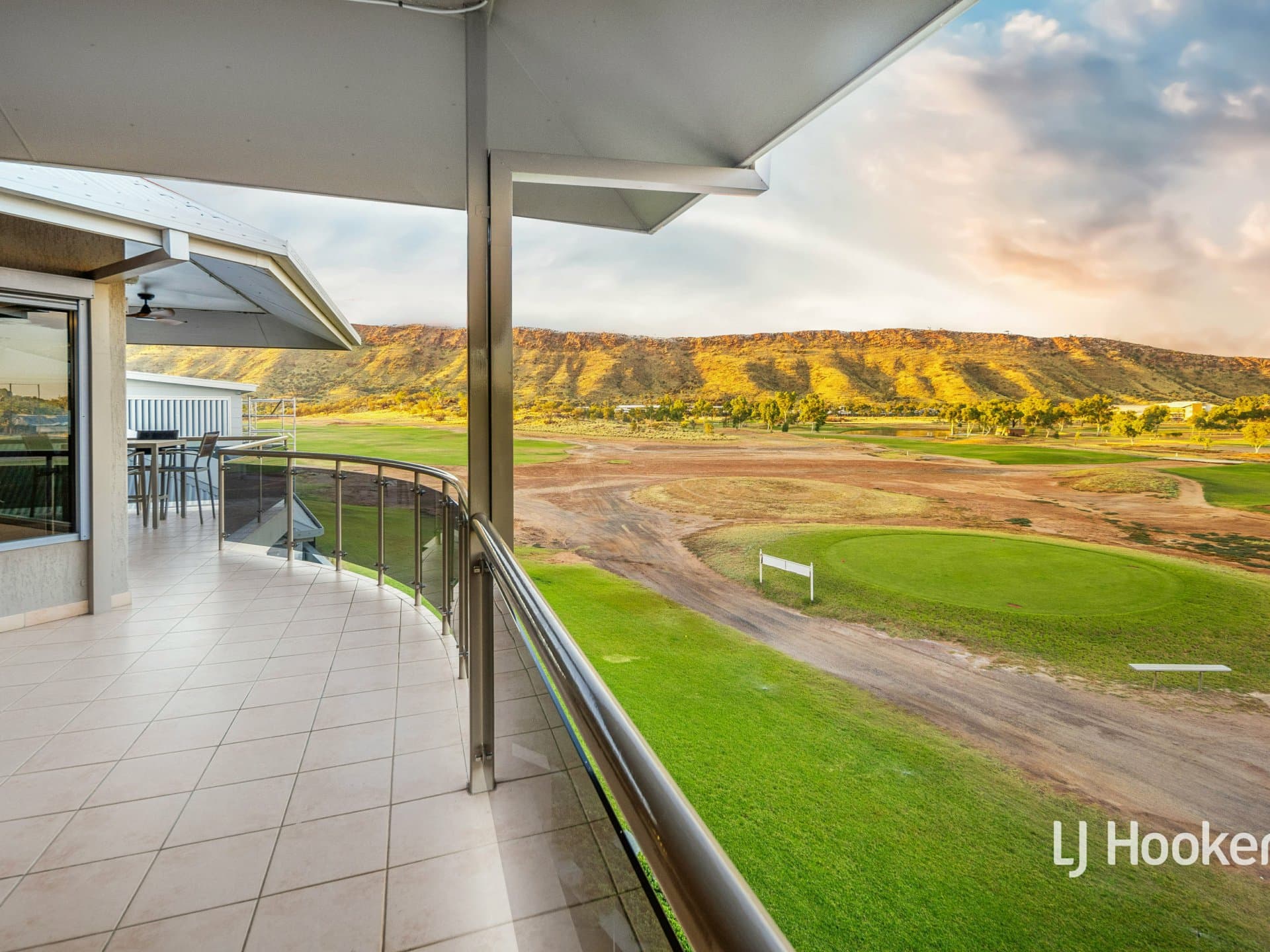 157 Cromwell Drive, Desert Springs, Desert Springs - Thumbnail 2