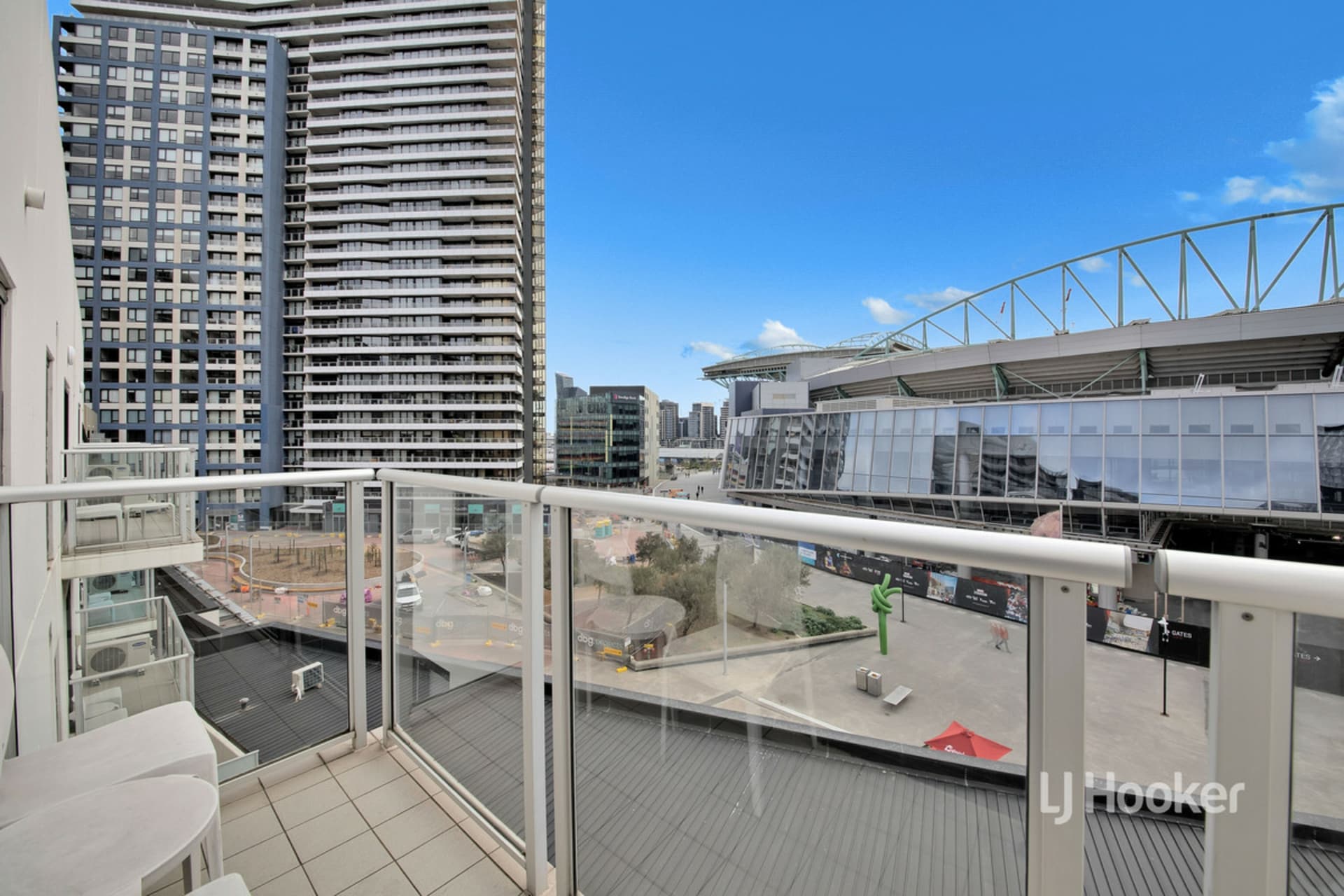 813/750 Bourke Street, Docklands, Docklands - Thumbnail 4