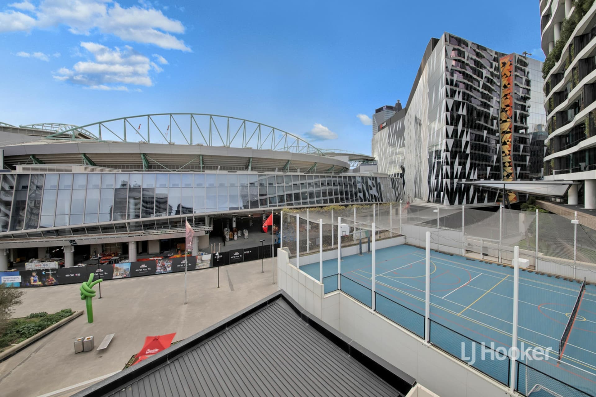 813/750 Bourke Street, Docklands, Docklands - Thumbnail 5