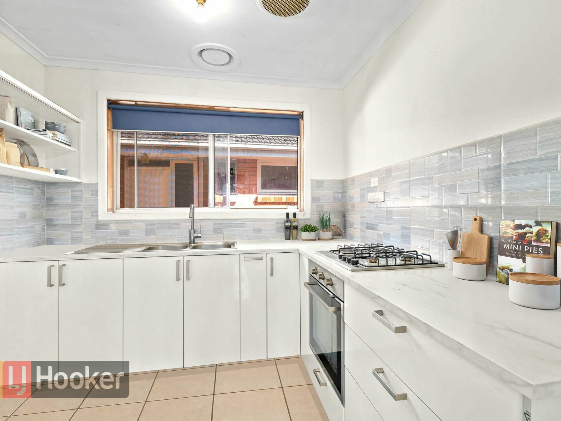 1&2/24 Balmoral Avenue, Springvale, Springvale - Thumbnail 3