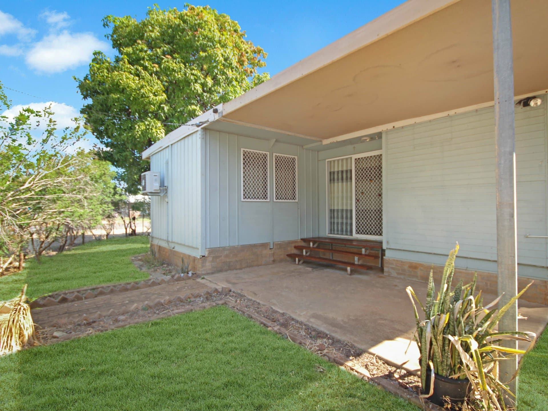 35 Pearce Street, Katherine, Katherine South - Thumbnail 2