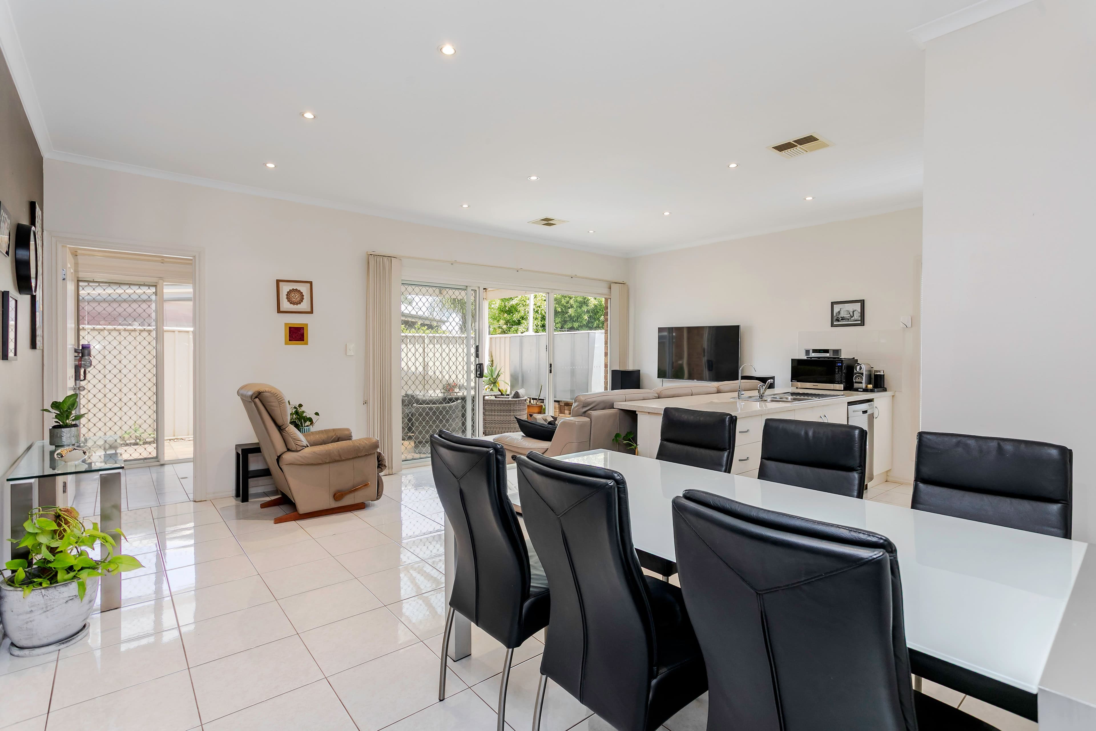 12 Cowra Crescent, Park Holme SA 5043, Park Holme - Thumbnail 6