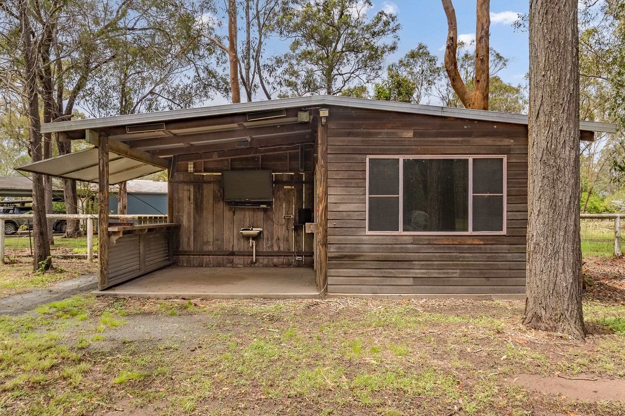 118 Philip Drive, Teddington QLD 4650, Teddington - Thumbnail 5