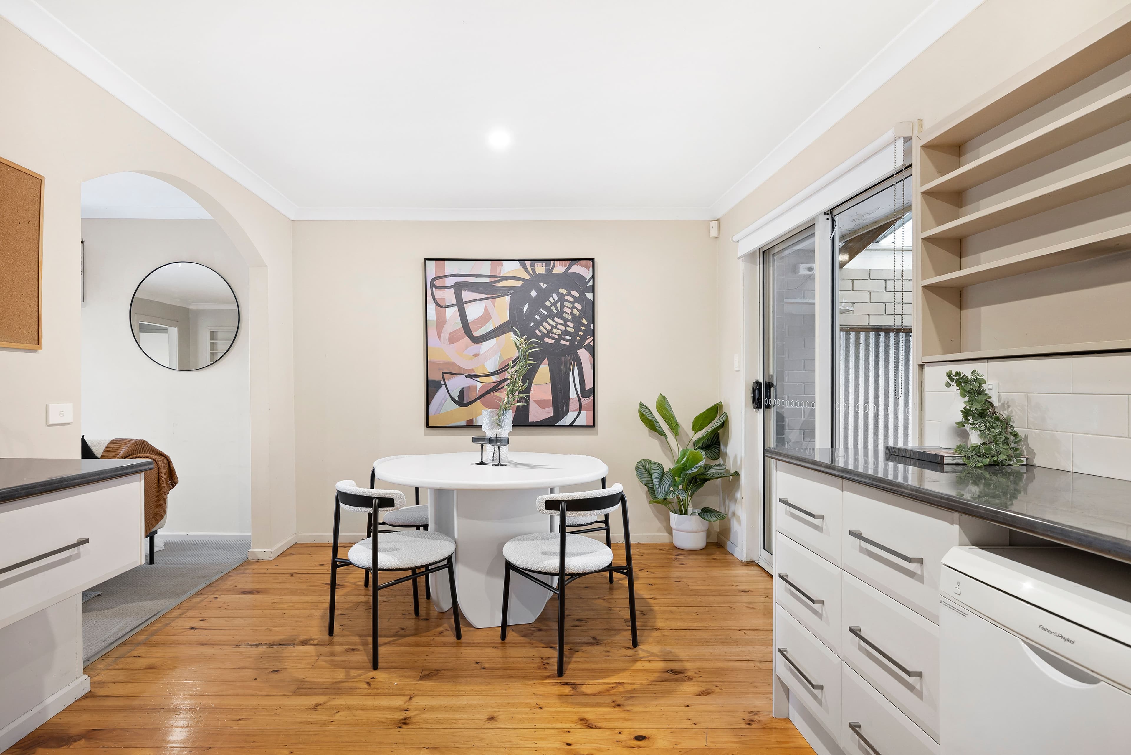 22 Riddell Road, Sunbury VIC 3429, Sunbury - Thumbnail 4
