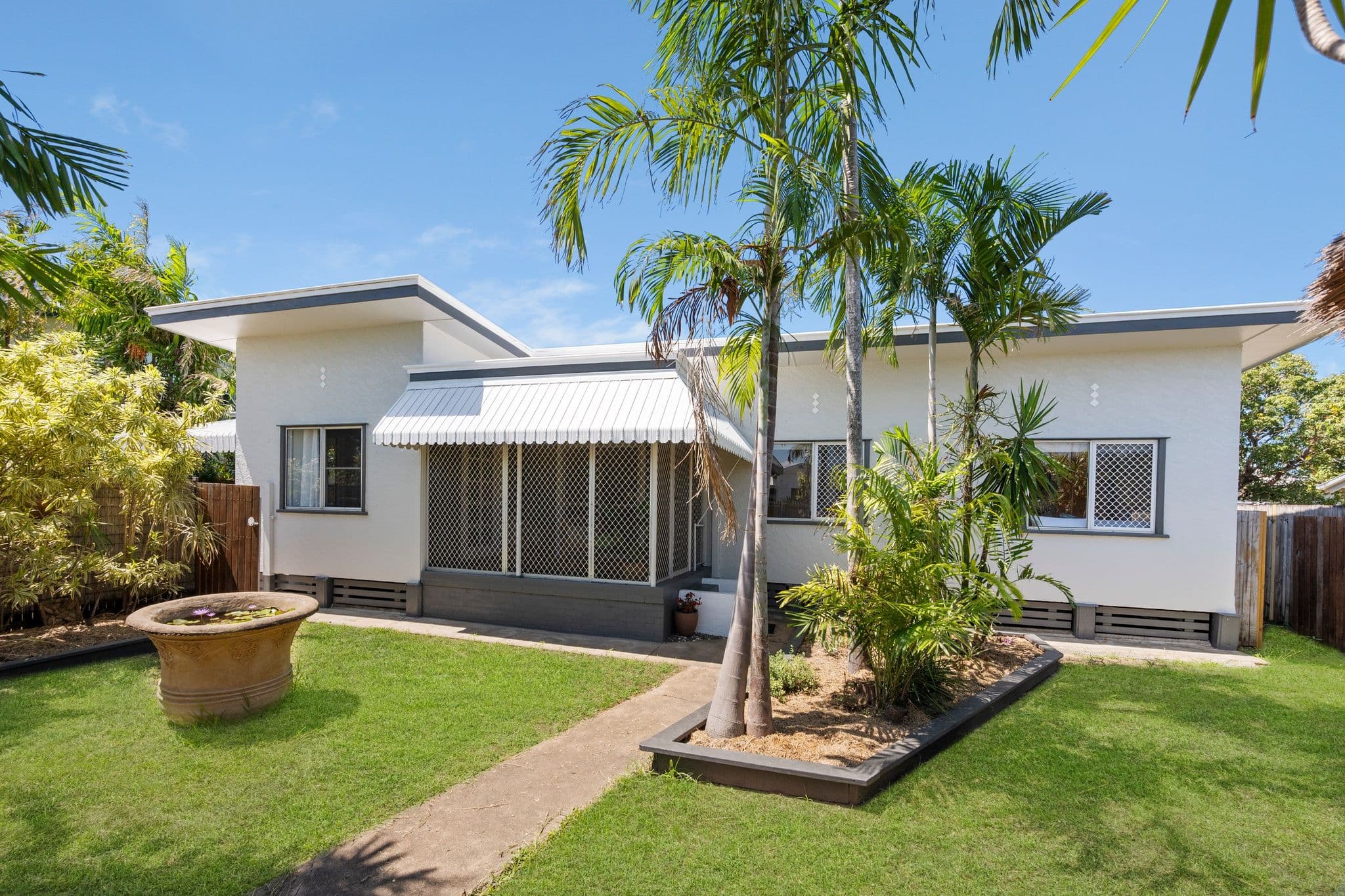 238 Howlett Street, Currajong QLD 4812, Currajong - Image 1