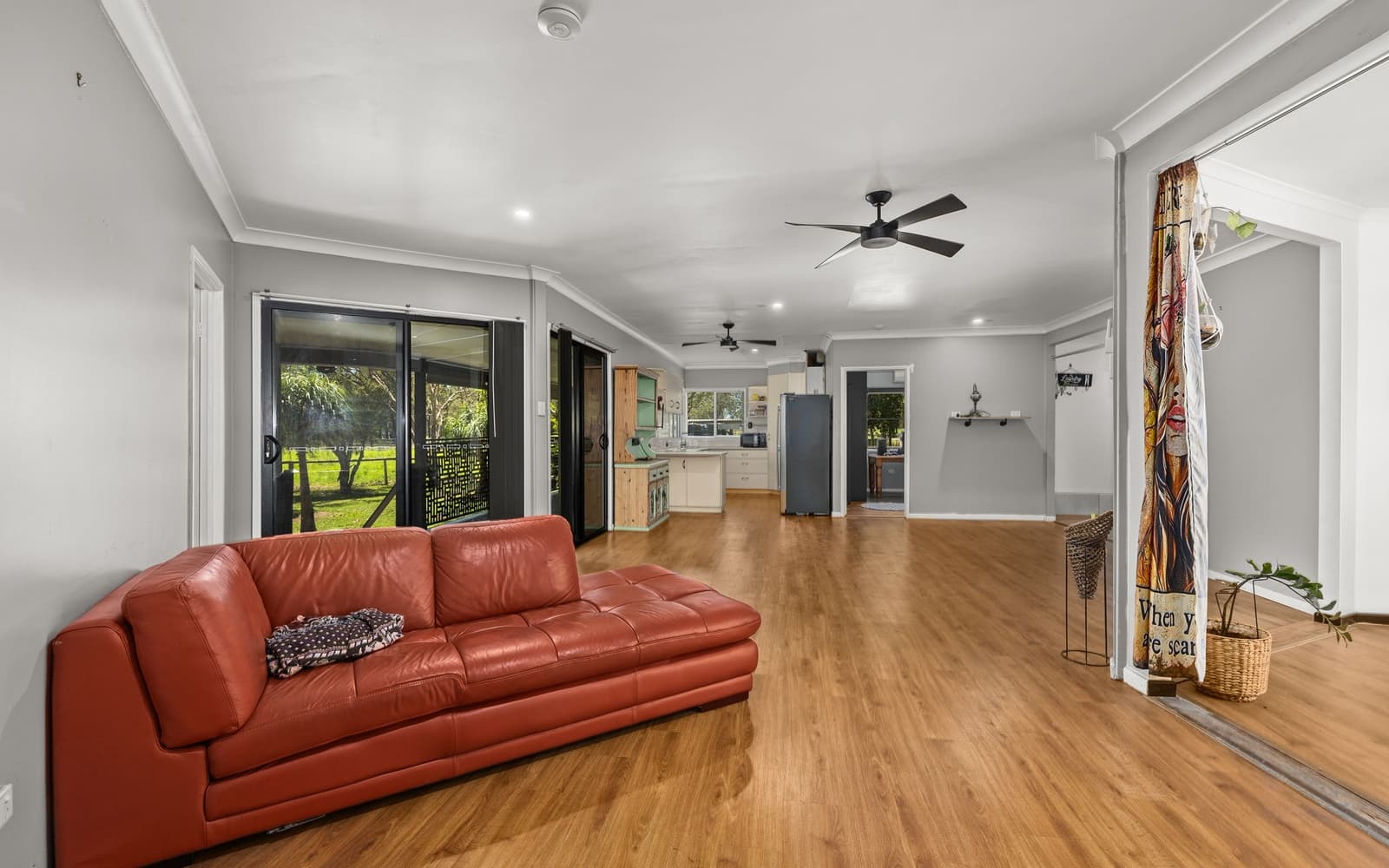 299 Mount Tarampa Road, Mount Tarampa - Thumbnail 4