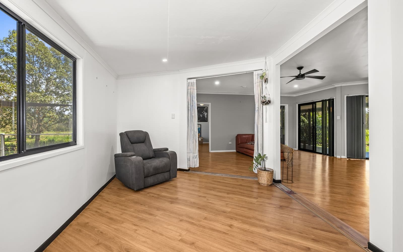 299 Mount Tarampa Road, Mount Tarampa - Thumbnail 7