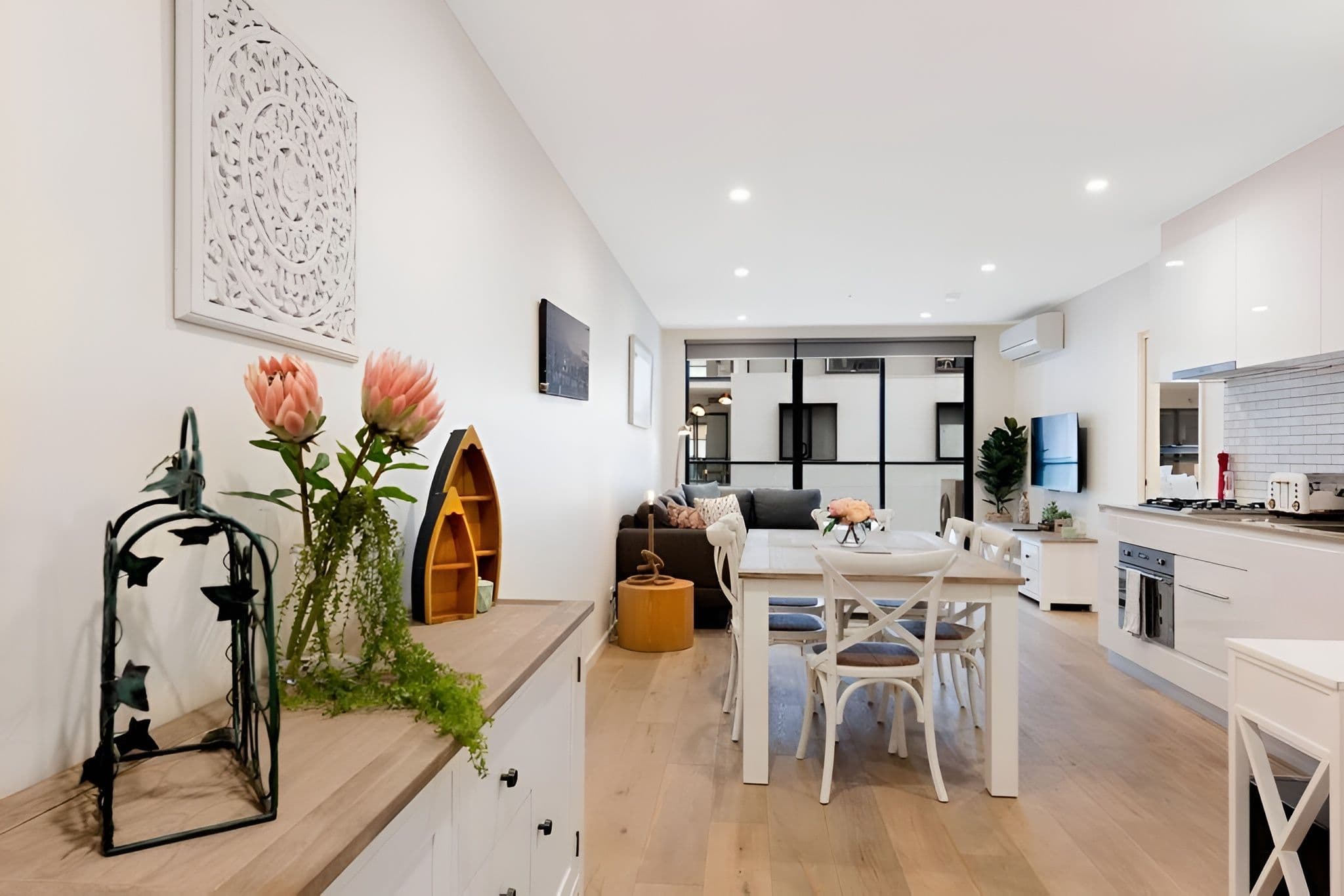 8 Garfield Street, Richmond VIC 3121, Richmond - Thumbnail 2