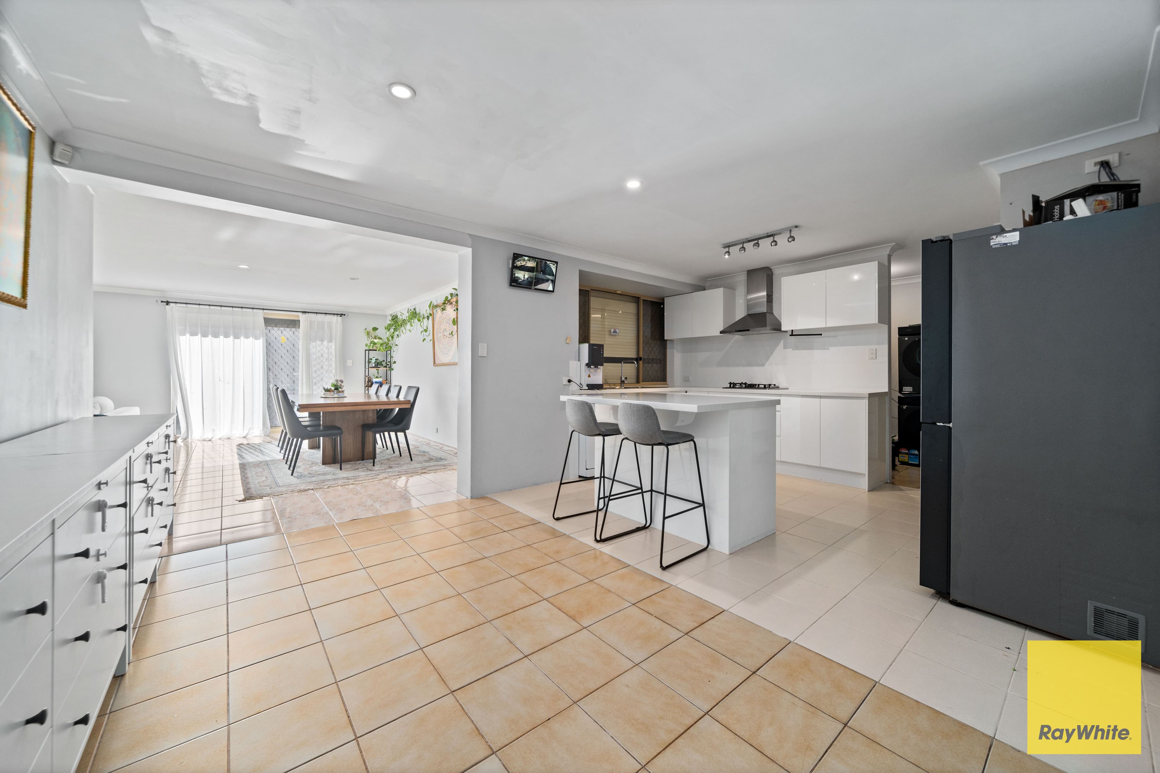 1 Henty Court, Mirrabooka WA 6061, Mirrabooka - Thumbnail 4