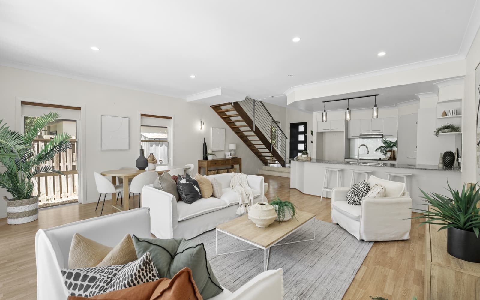 13 Ranier Crescent, Varsity Lakes - Thumbnail 4