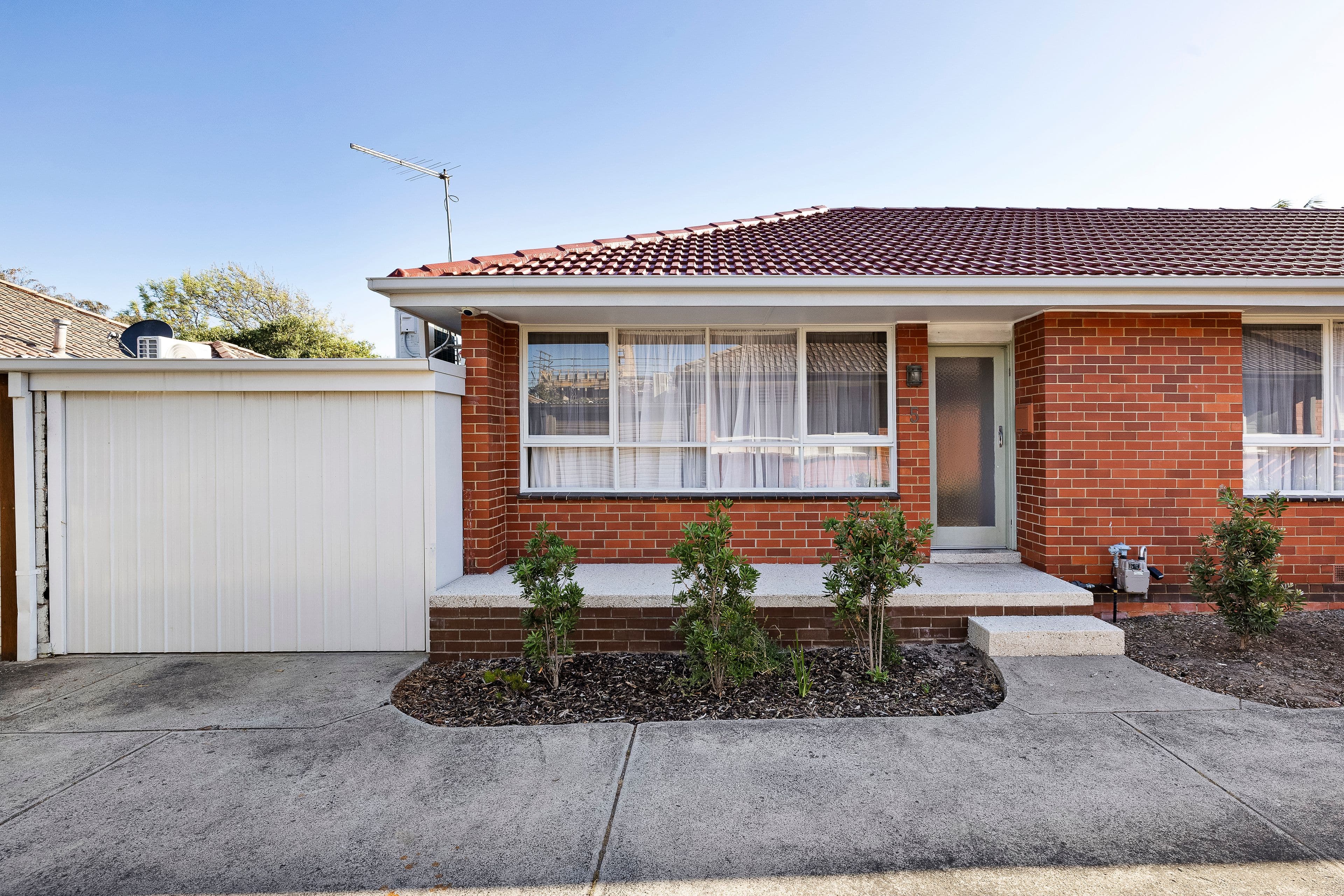 15 Gould Street, Frankston VIC 3199, Frankston - Thumbnail 2