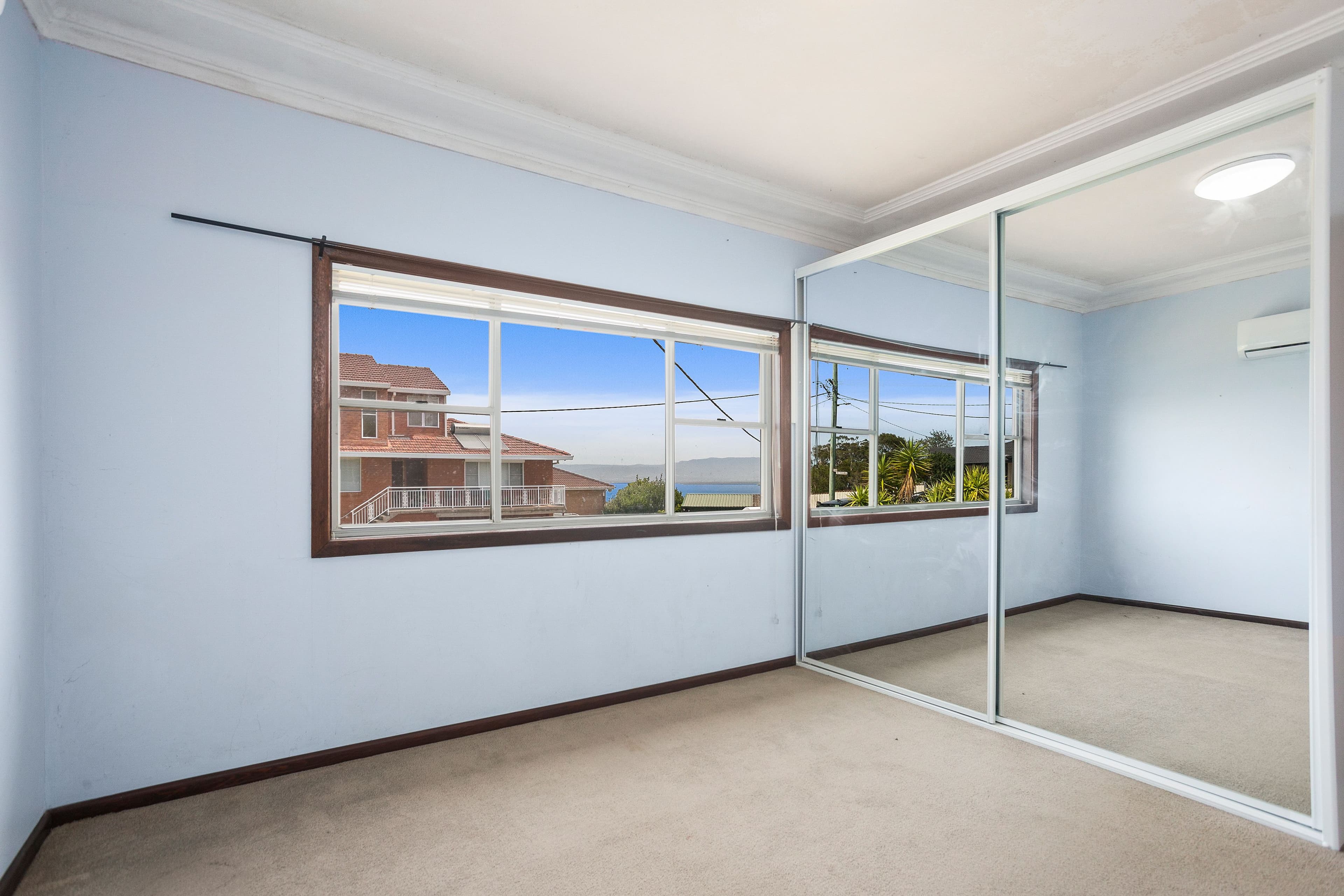 6 Arnold Crescent, Lake Heights NSW 2502, Lake Heights - Thumbnail 6