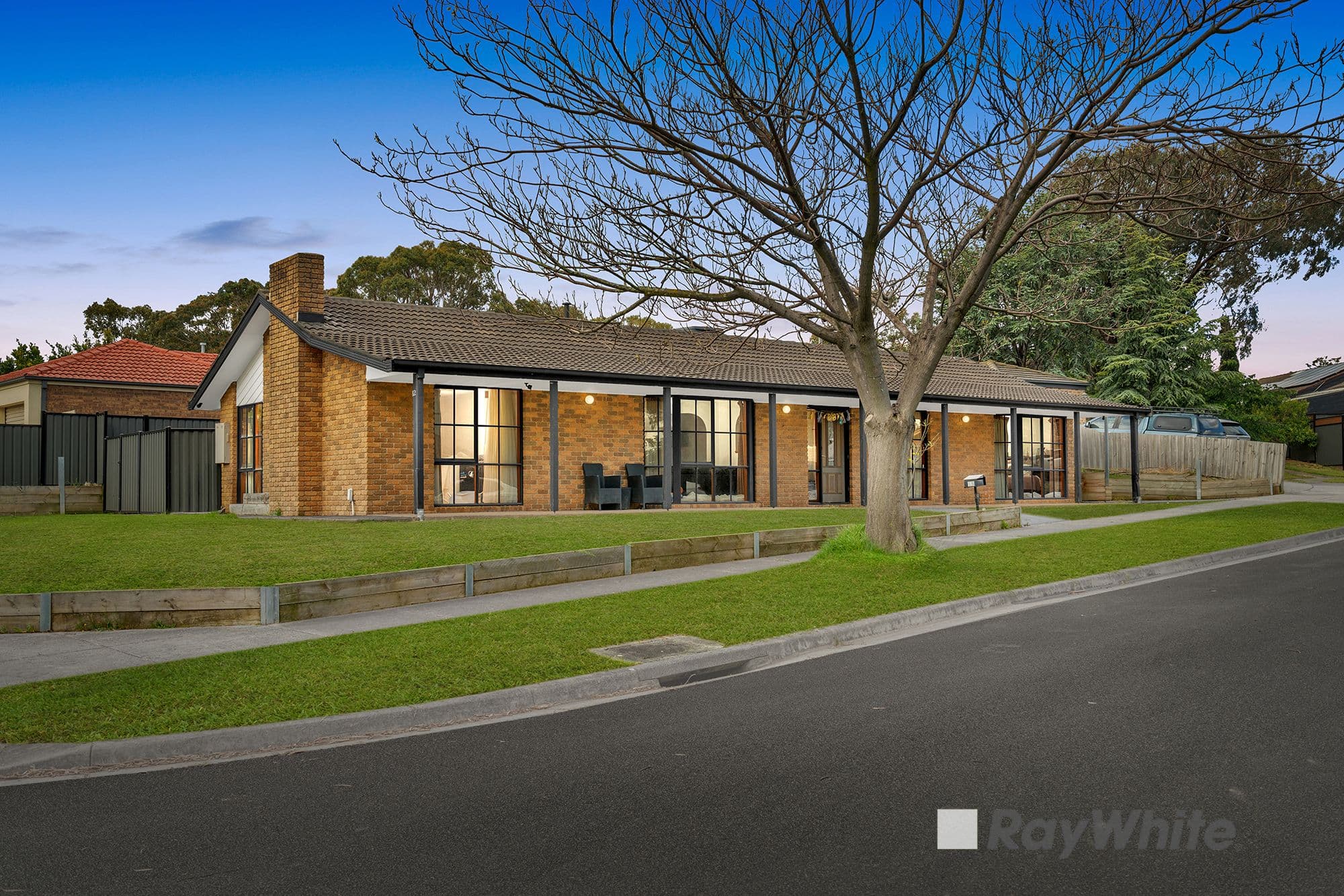 12 Rosemont Drive, Narre Warren VIC 3805, Narre Warren - Thumbnail 2