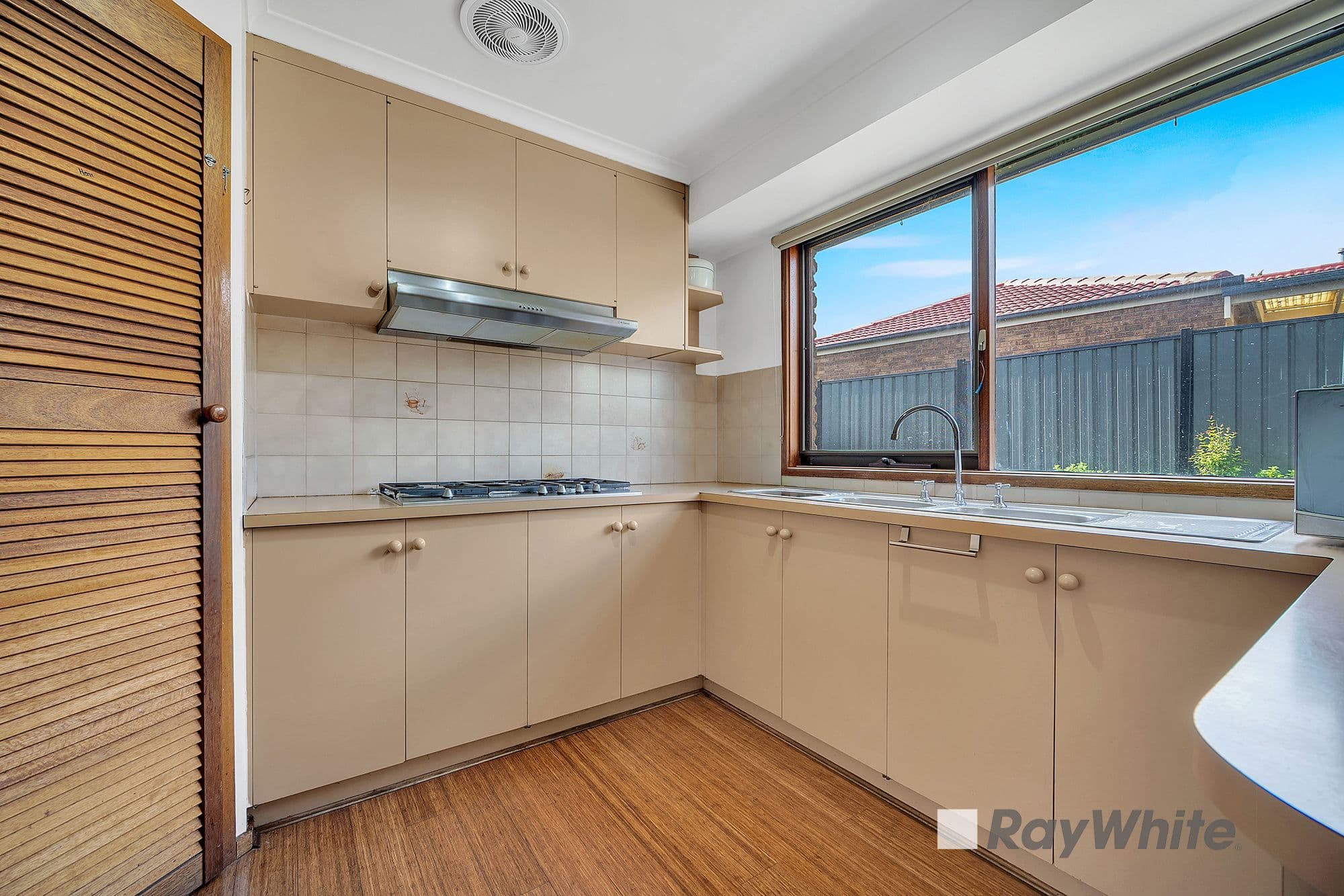 12 Rosemont Drive, Narre Warren VIC 3805, Narre Warren - Thumbnail 3