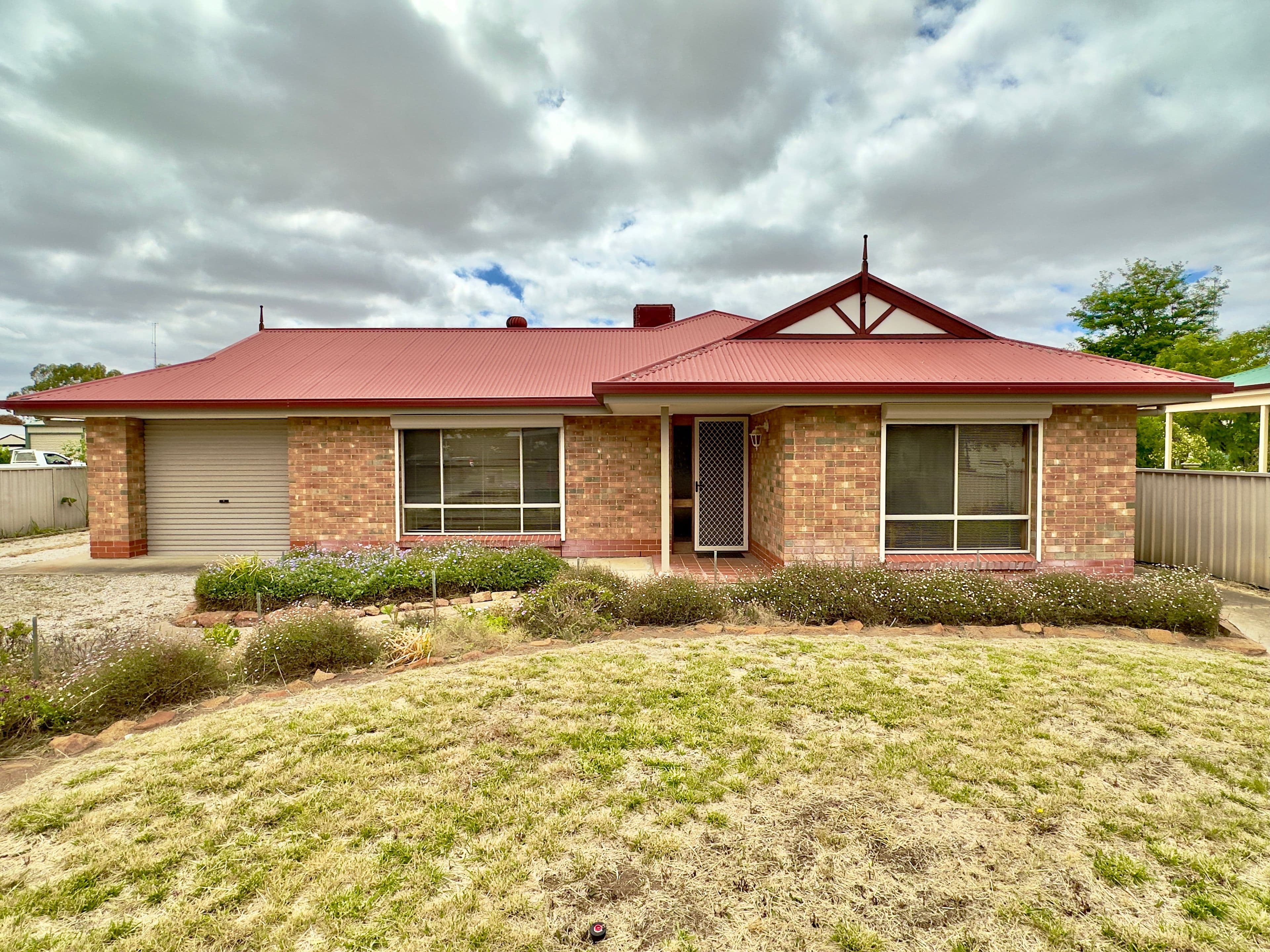 10 Peake Street, Bordertown SA 5268, Bordertown - Image 1