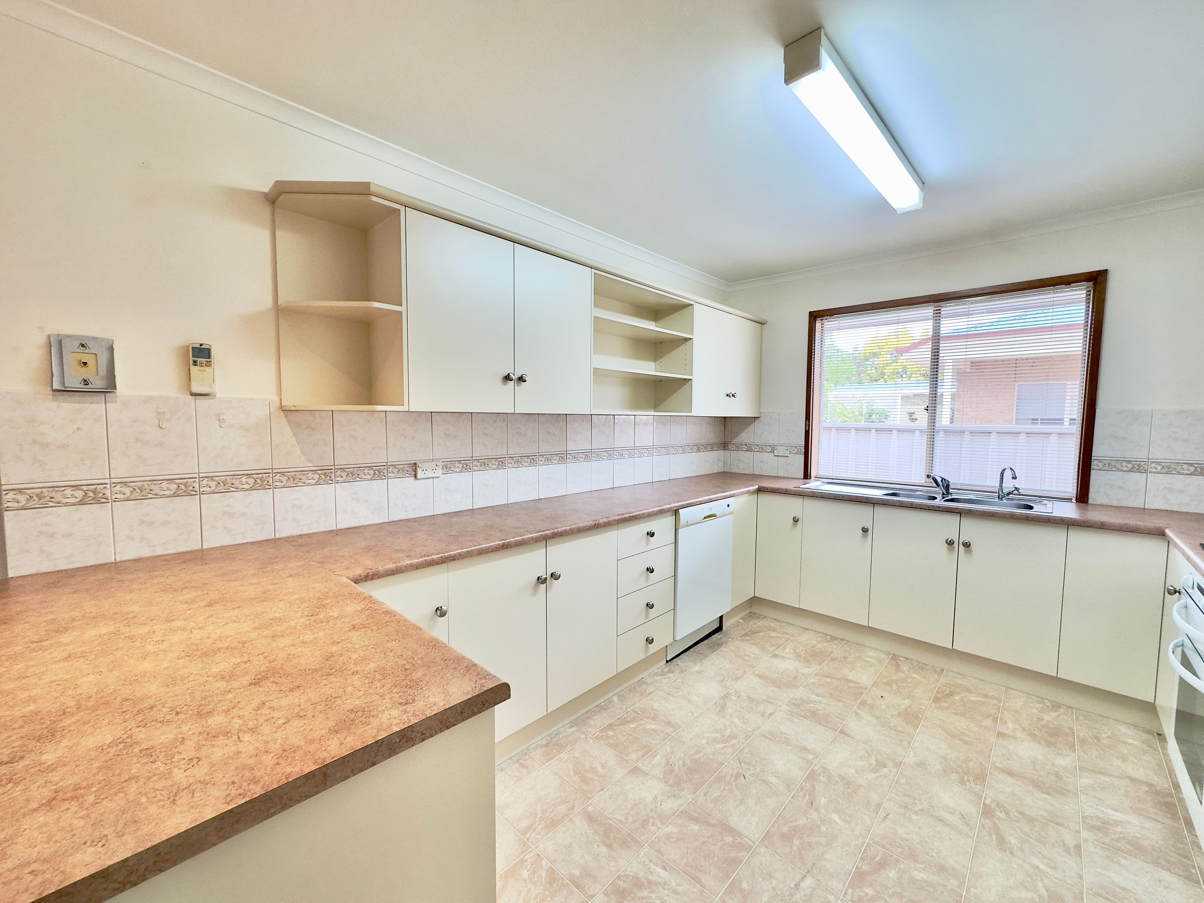 10 Peake Street, Bordertown SA 5268, Bordertown - Thumbnail 6