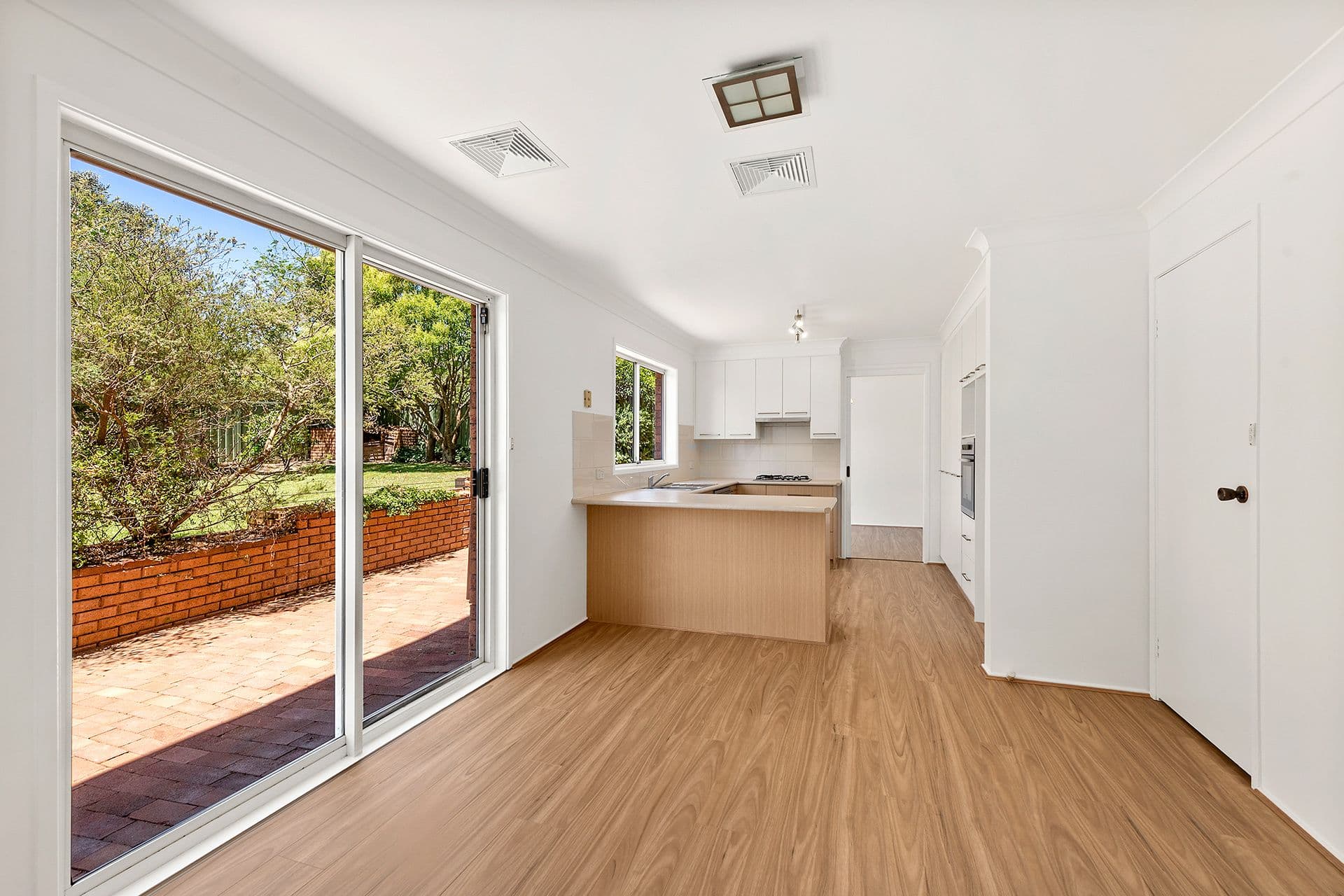 4 Paul Crescent, Moss Vale NSW 2577, Moss Vale - Thumbnail 3