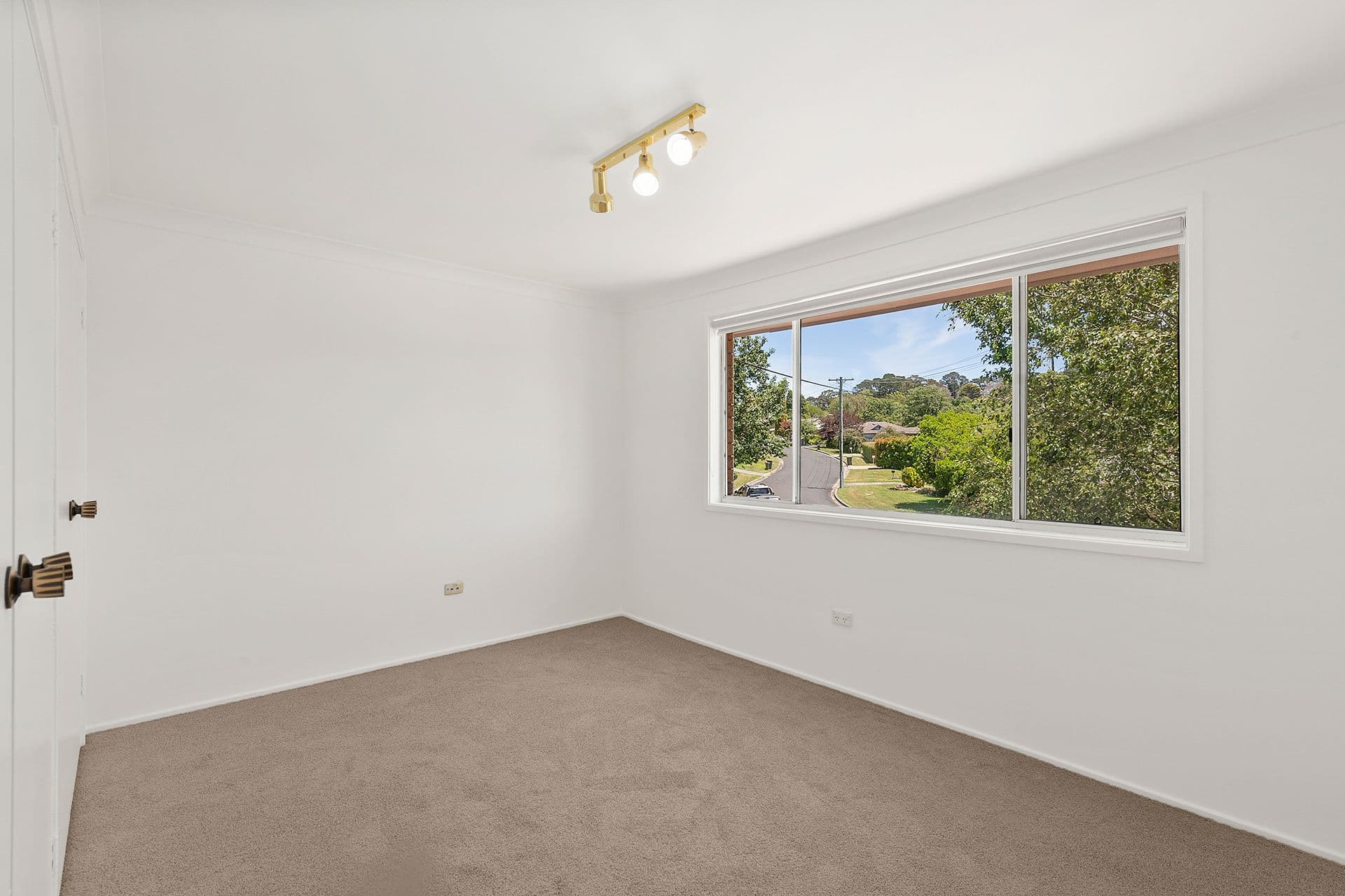 4 Paul Crescent, Moss Vale NSW 2577, Moss Vale - Thumbnail 5