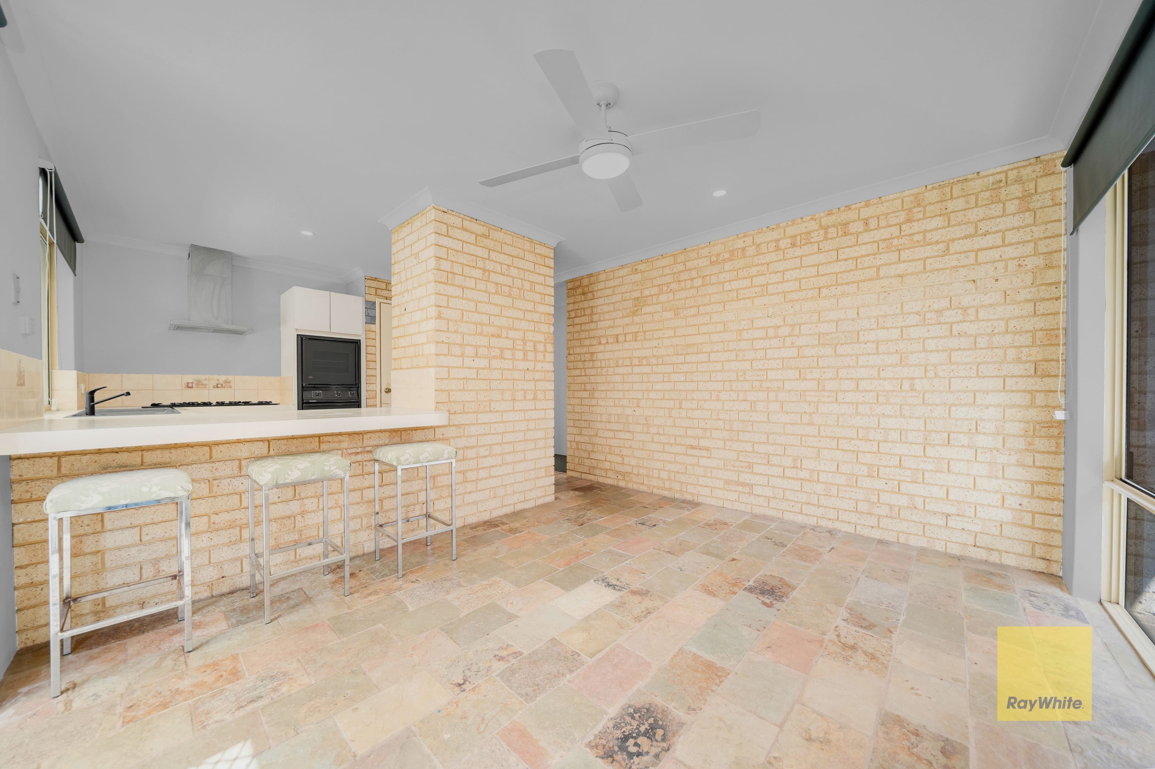 10 Trafalgar Gardens, Marangaroo WA 6064, Marangaroo - Thumbnail 7