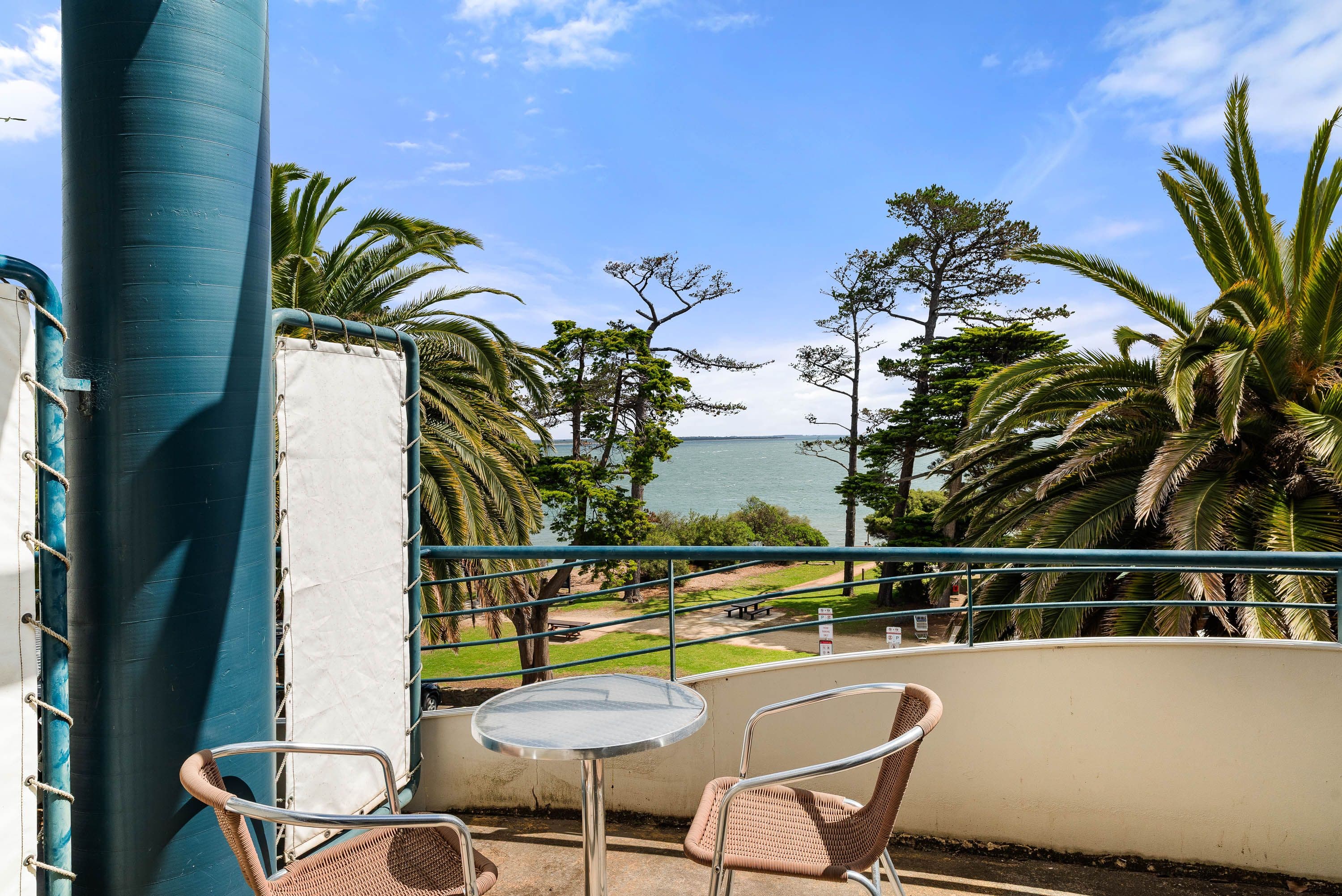 1 The Esplanade, Cowes VIC 3922, Cowes - Thumbnail 2