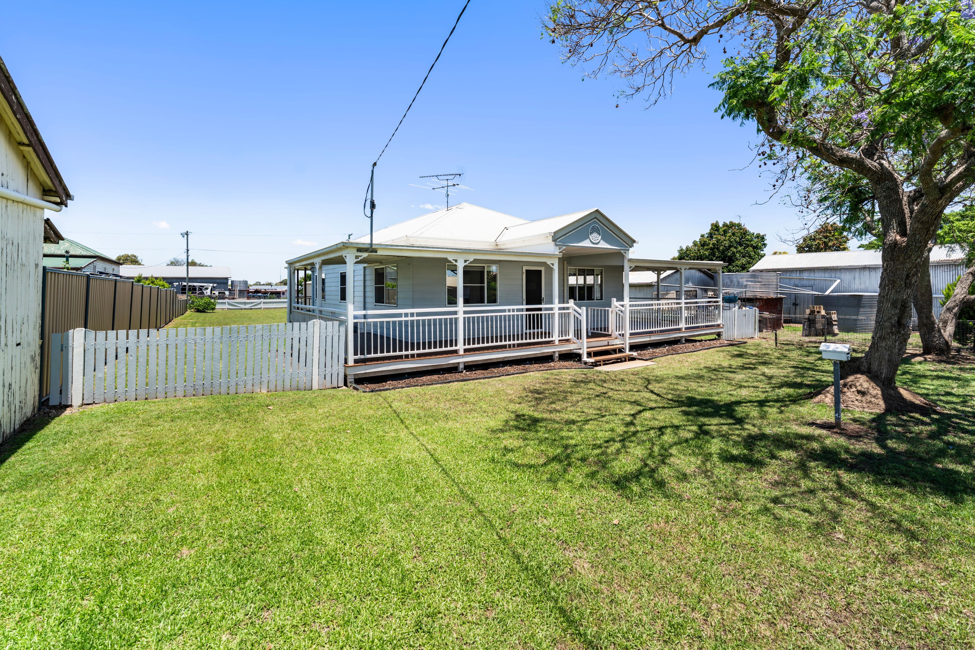 10 Lillian Street, Pittsworth QLD 4356, Pittsworth - Thumbnail 3