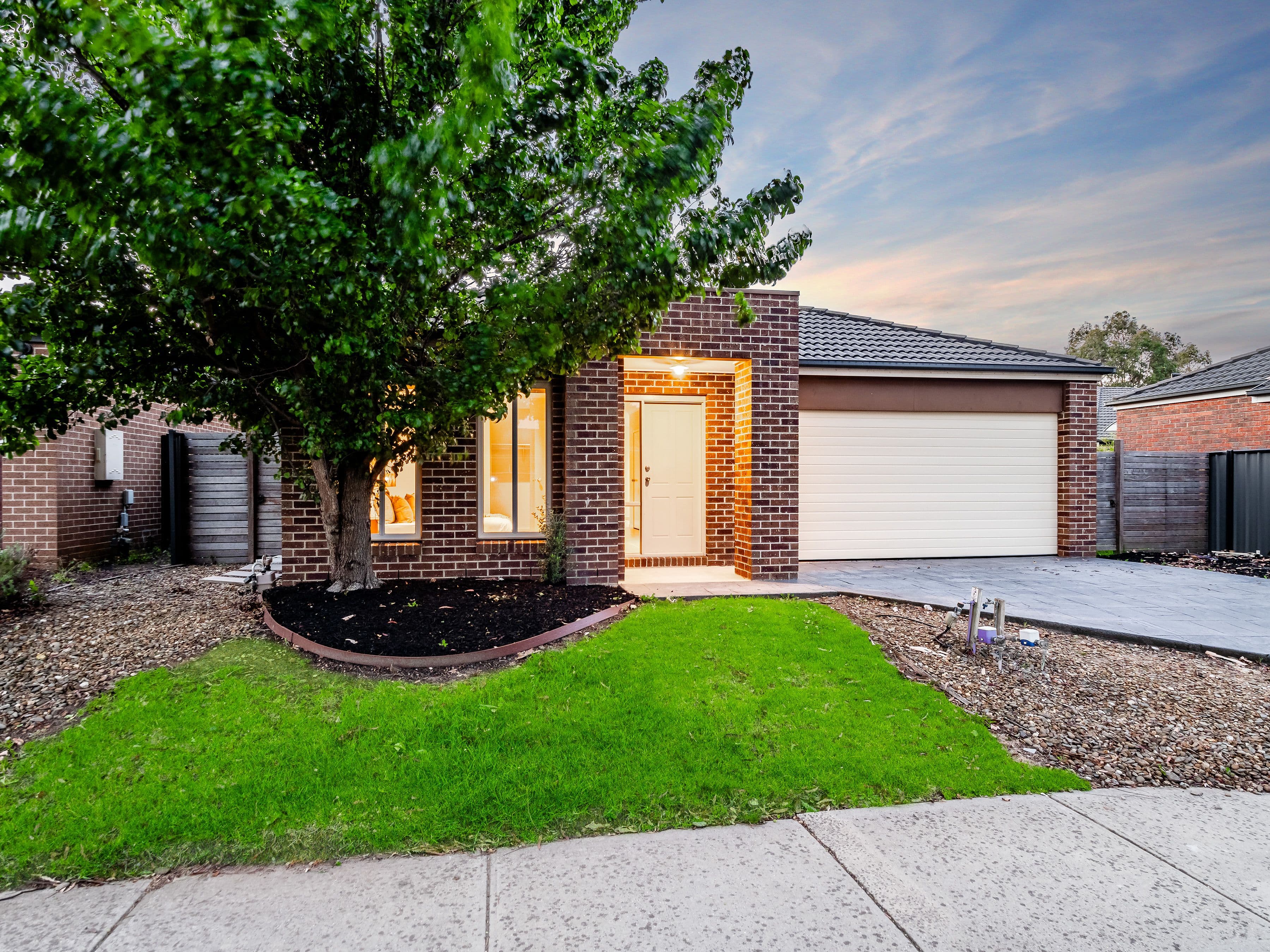 74 Selandra Boulevard, Clyde North VIC 3978, Clyde North - Thumbnail 5