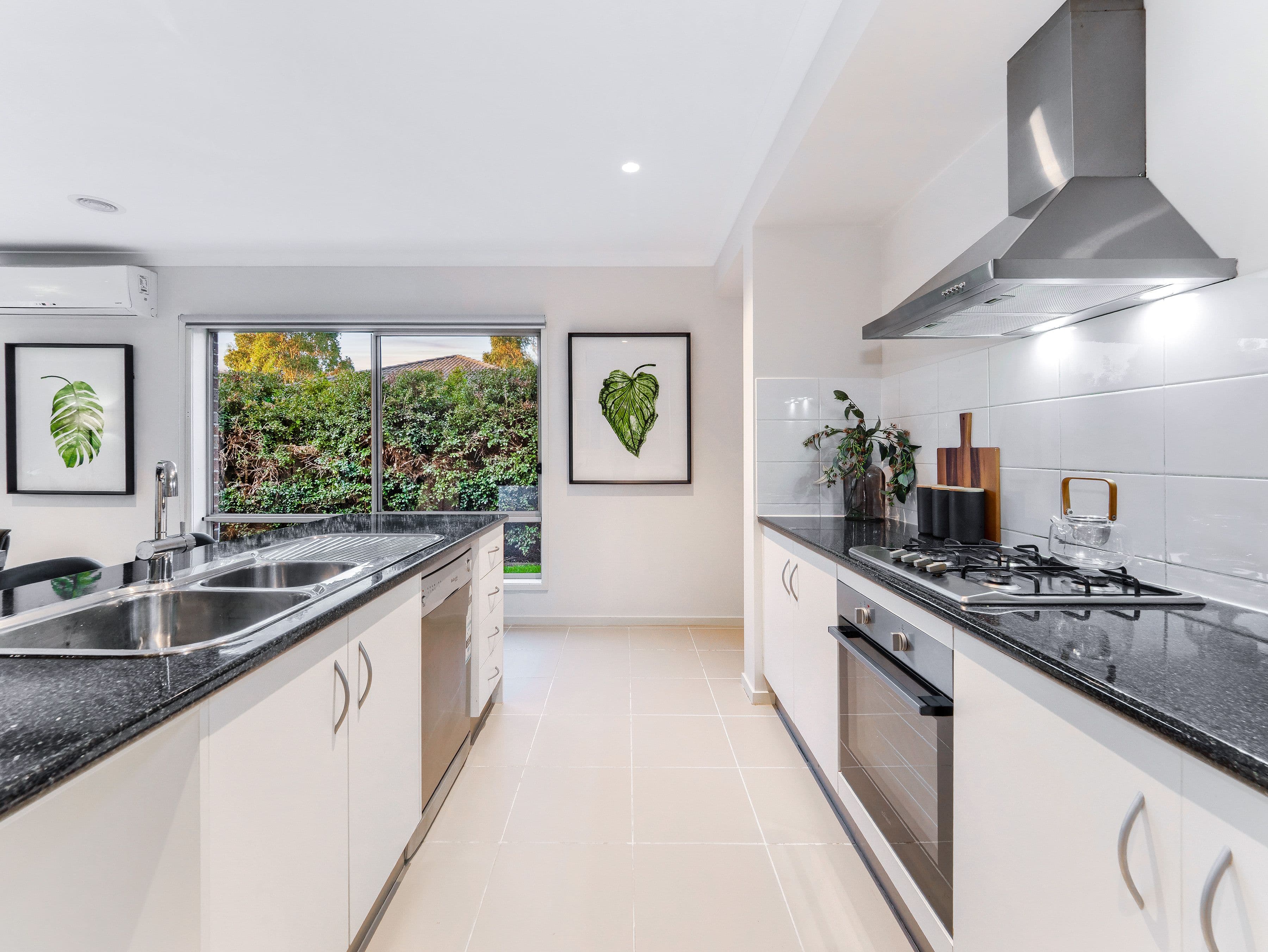 74 Selandra Boulevard, Clyde North VIC 3978, Clyde North - Thumbnail 8
